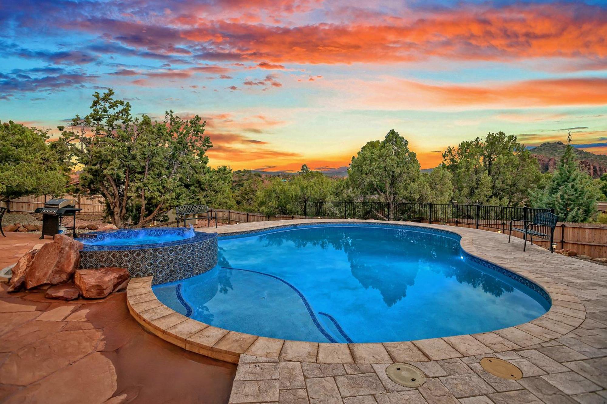 Sedona's Paradise Found, Saltwater Pool And Hot Tub, Private Oasis!