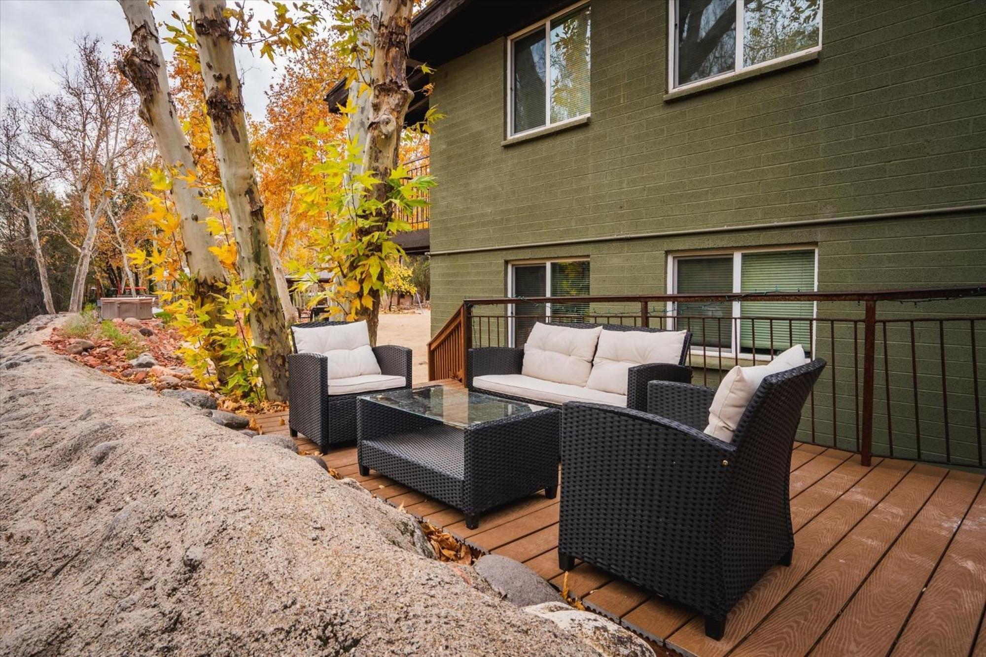 Apartment Creekside Retreat *