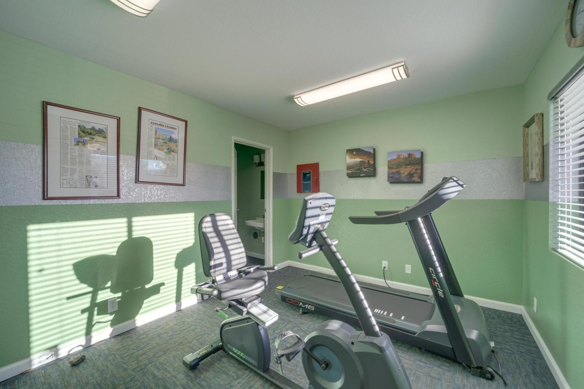 Apartment The Painted Pony Pool And Gym Access