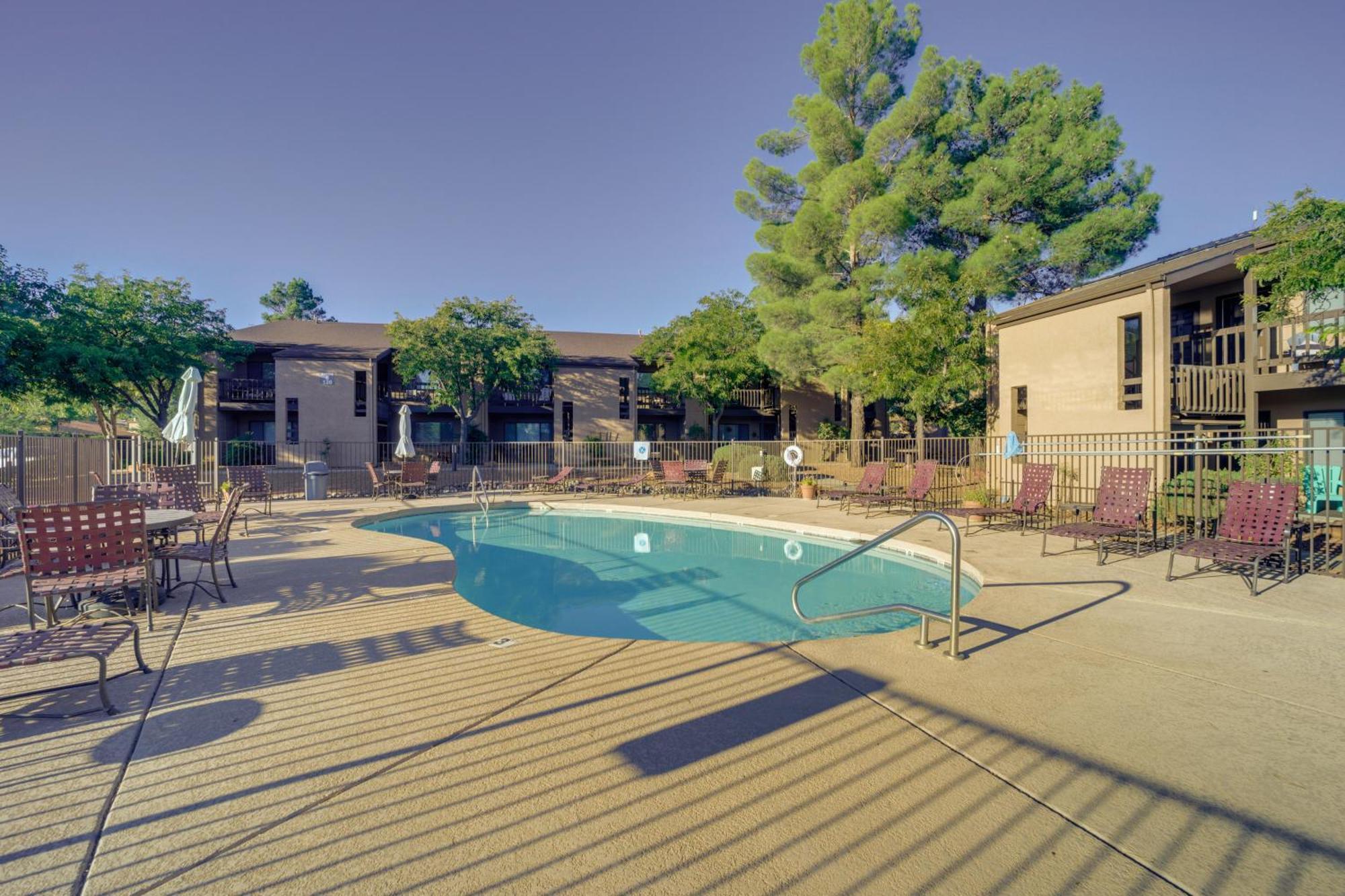 Apartment The Painted Pony Pool And Gym Access