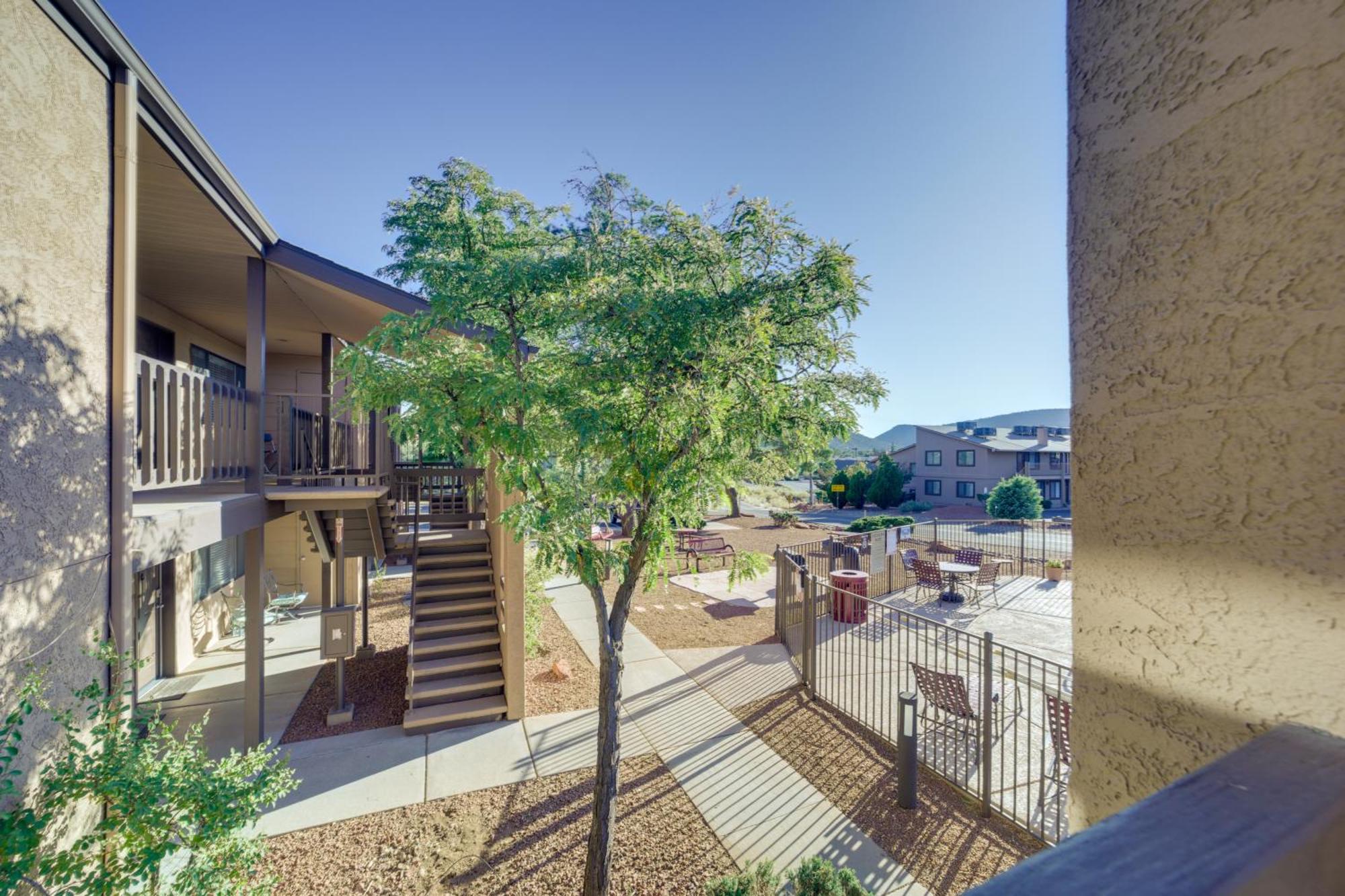 Apartment The Painted Pony Pool And Gym Access