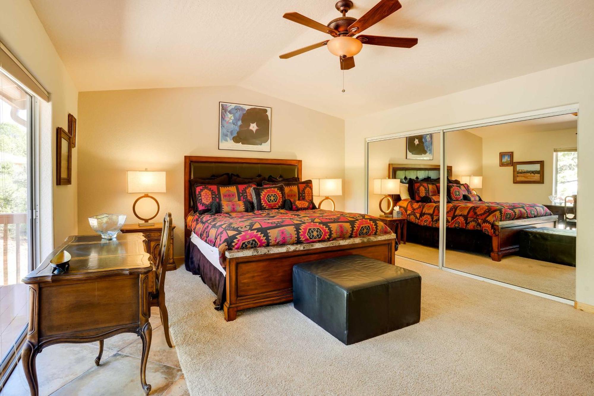 Holiday home With Red Rock Views About 10 Mi To Uptown! *