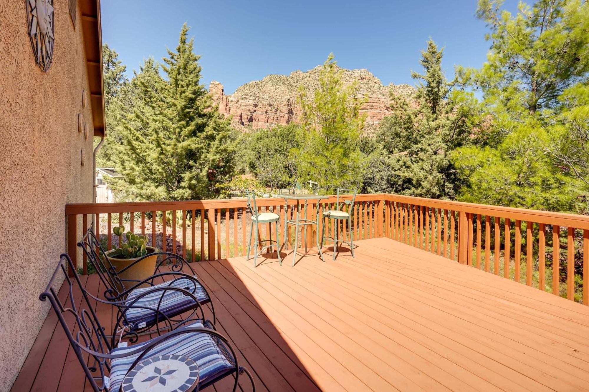 With Red Rock Views About 10 Mi To Uptown! Holiday home Sedona
