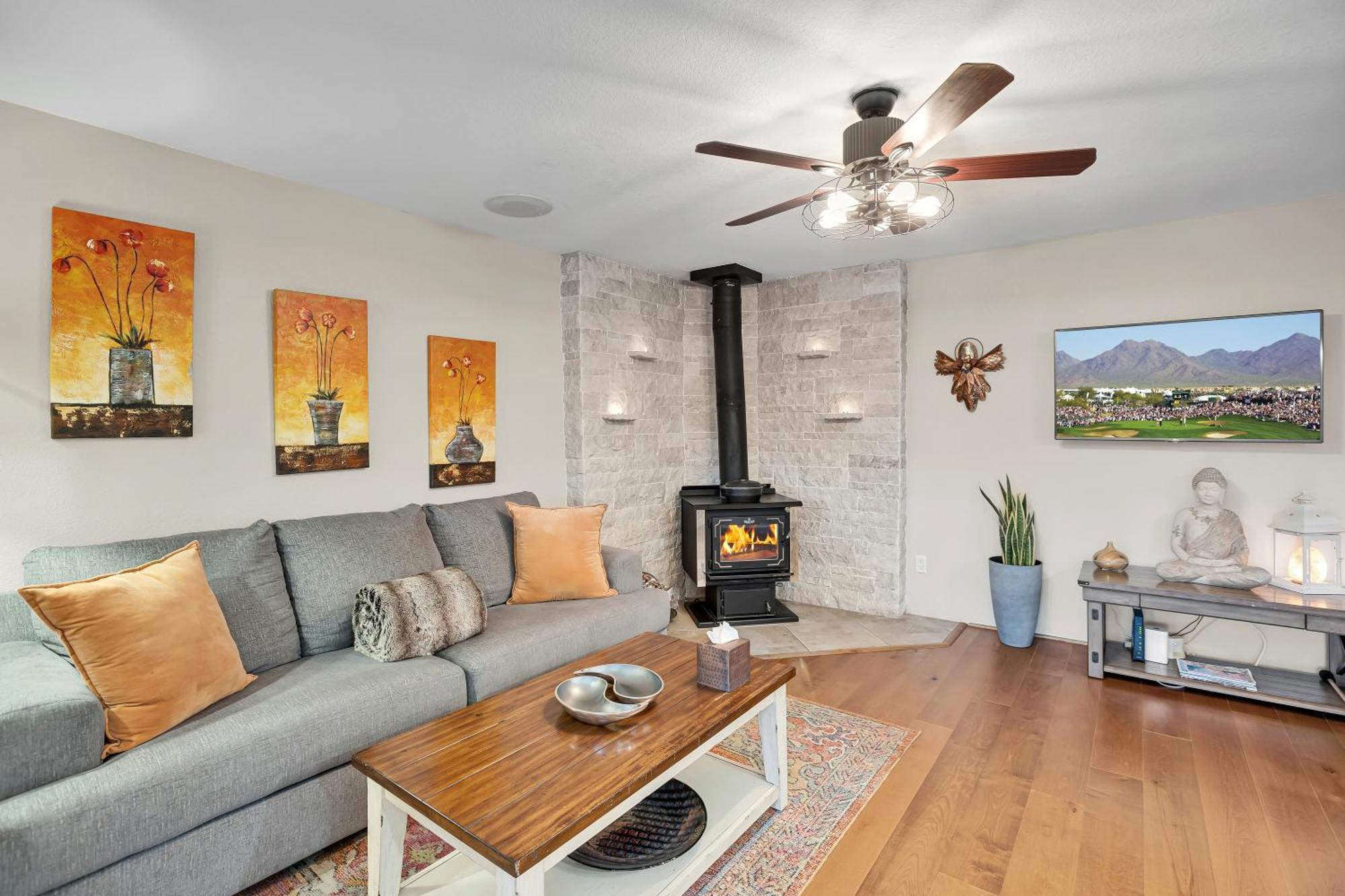 Sedona's Paradise Found, Saltwater Pool And Hot Tub, Private Oasis! Holiday home Sedona