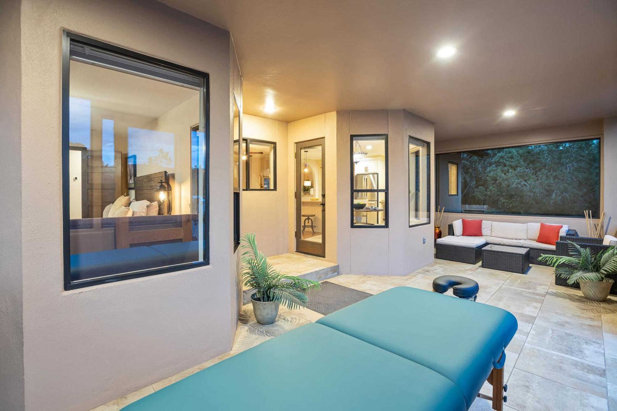 Sedona's Paradise Found, Saltwater Pool And Hot Tub, Private Oasis! Holiday home *