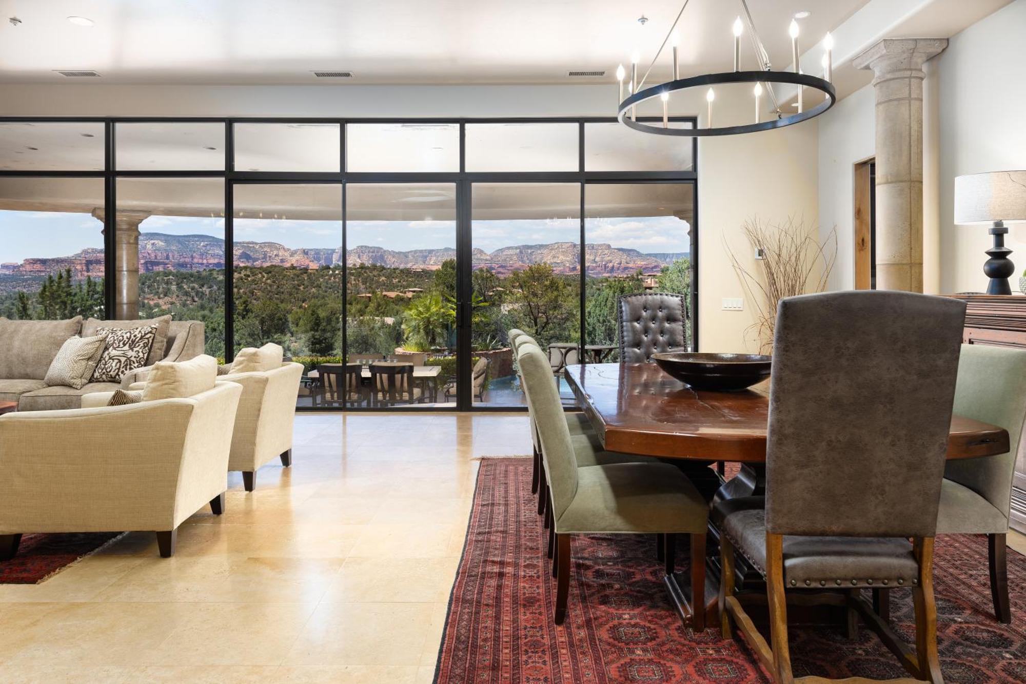 Holiday home Palatial Paradise With Breathtaking Views Of Red Rock And Stunning Infinity Pool *