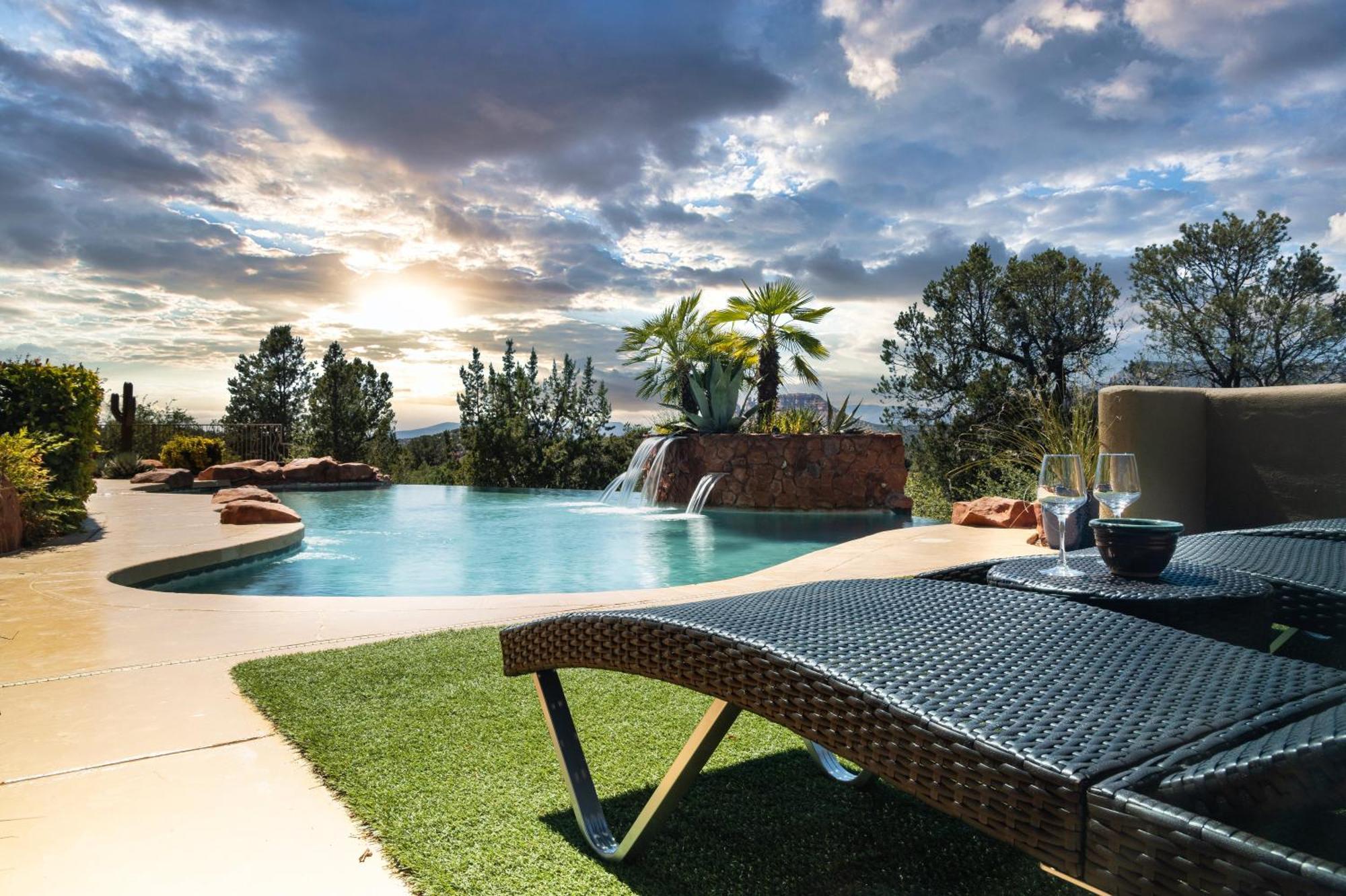 Holiday home Palatial Paradise With Breathtaking Views Of Red Rock And Stunning Infinity Pool