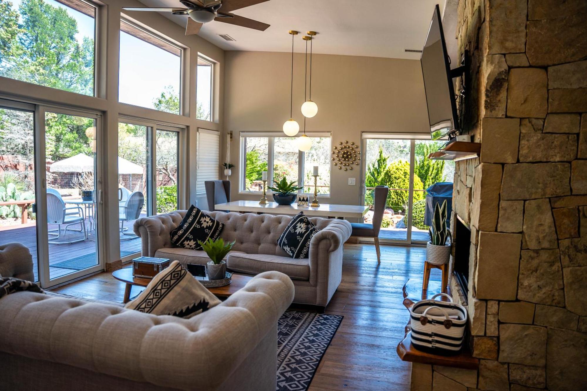 Holiday home Mountain Escape! With Pool, Hot Tub & Firepit Sedona