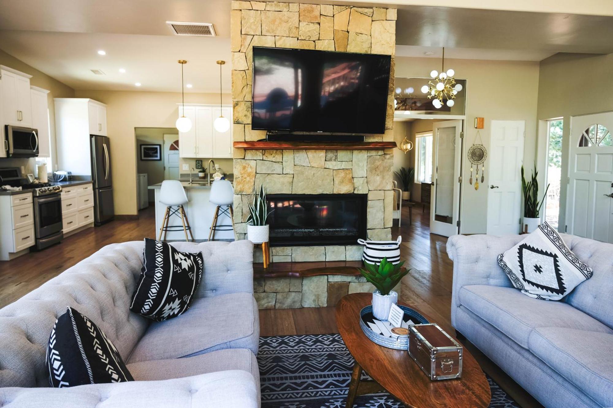 Mountain Escape! With Pool, Hot Tub & Firepit Holiday home Sedona