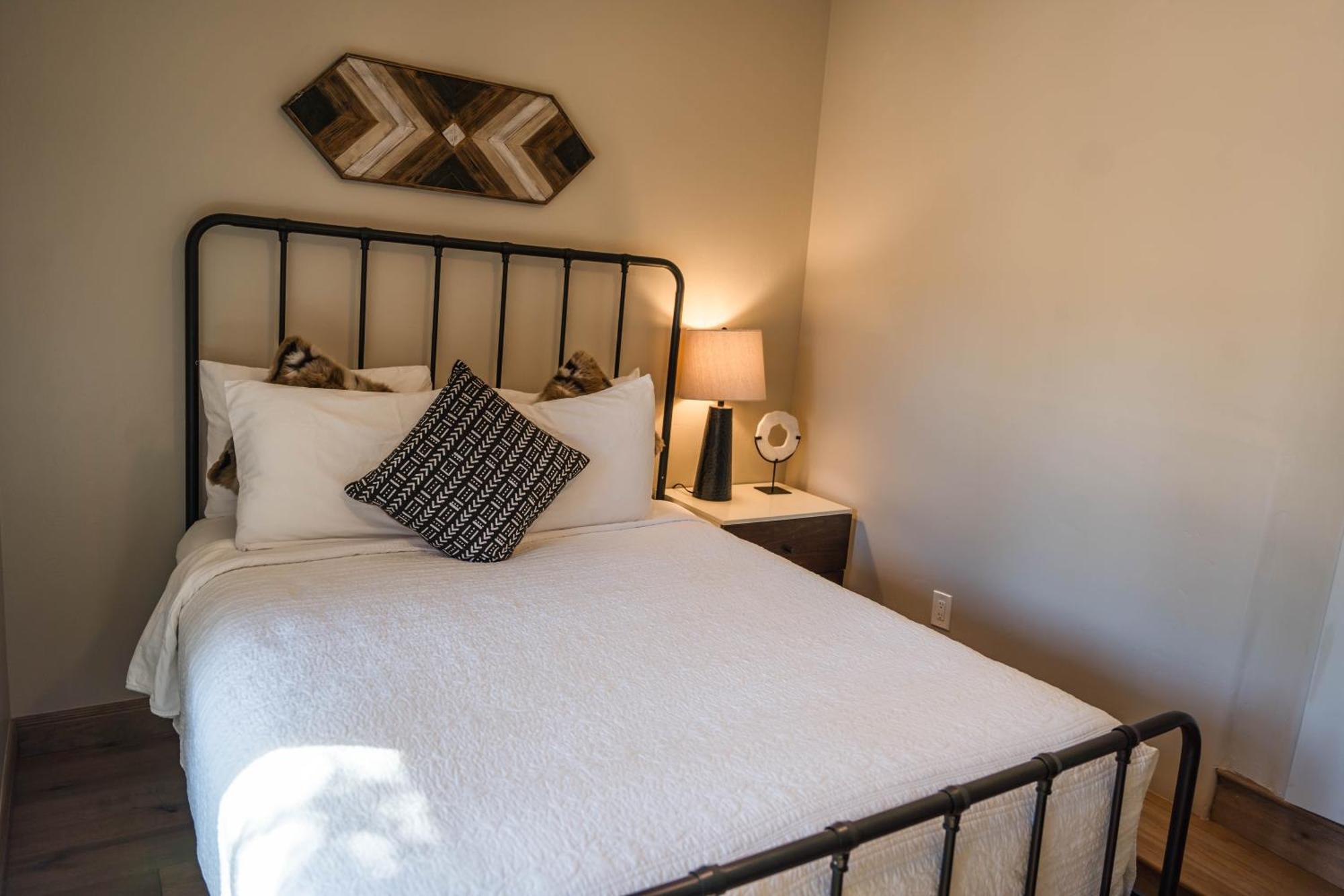 Holiday home Mountain Escape! With Pool, Hot Tub & Firepit