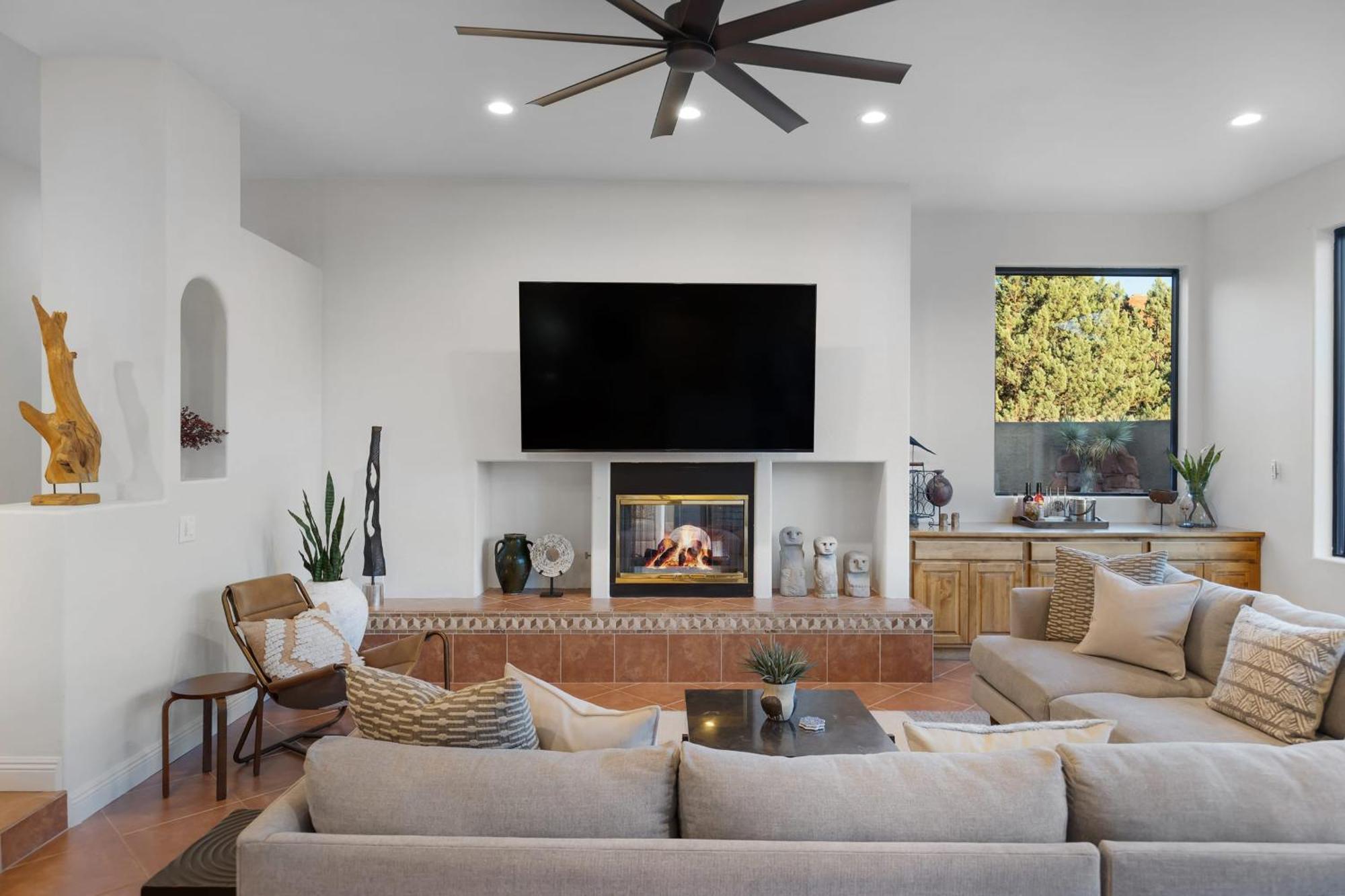 Holiday home Mammoth Rock Lodge-new Family Remodeled 2 Hot Tubs & Game