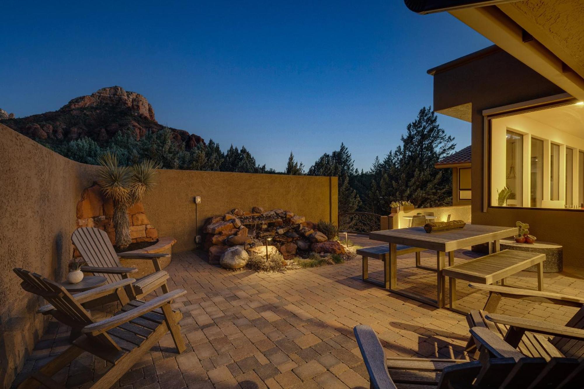 Mammoth Rock Lodge-new Family Remodeled 2 Hot Tubs & Game *