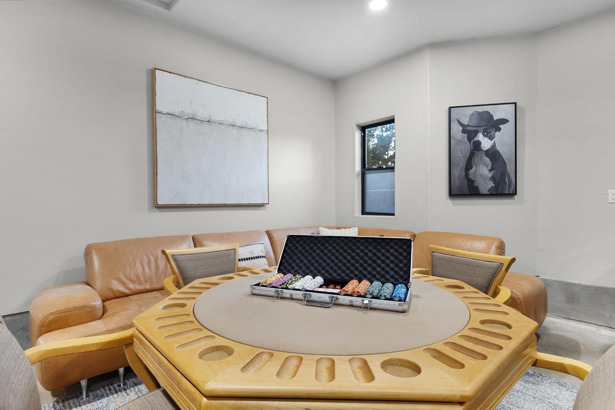 Mammoth Rock Splendor Family Home-close To Town, Huge & Game Sedona