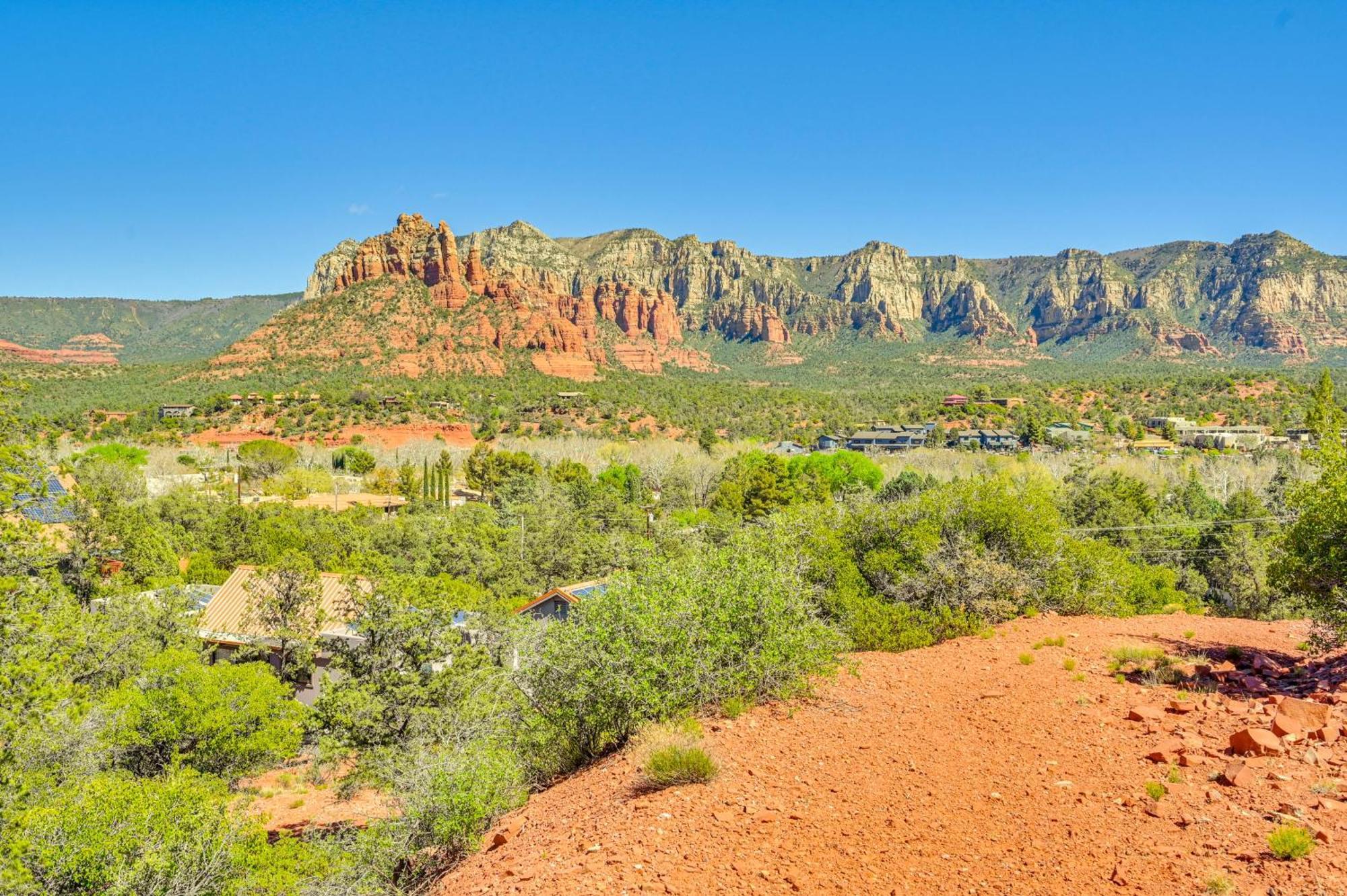 Holiday home Red Rock Retreat Walk To Hiking Trails! *