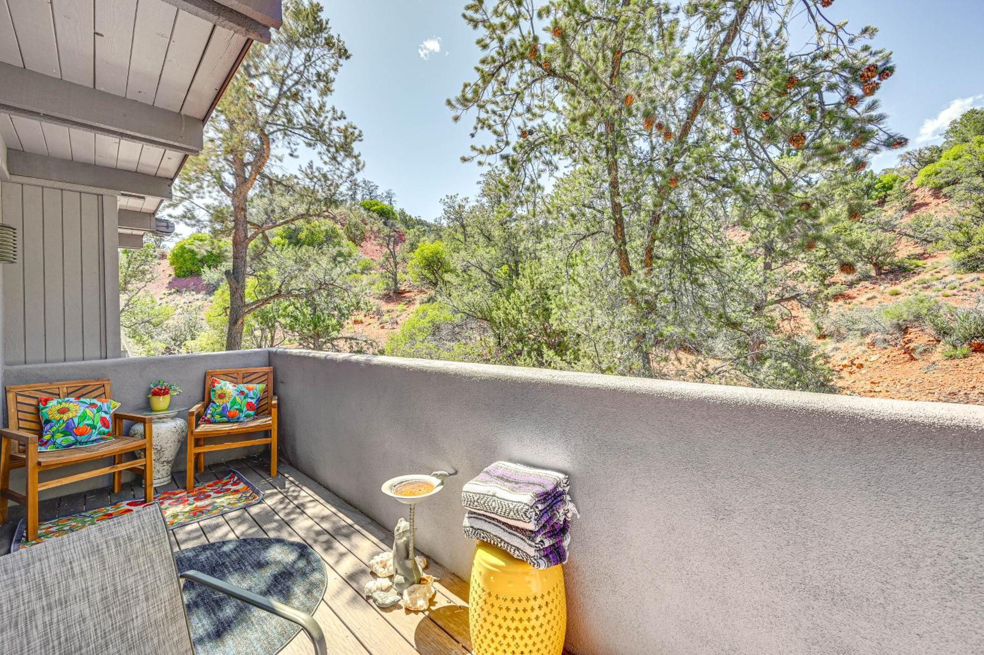 Holiday home Red Rock Retreat Walk To Hiking Trails!