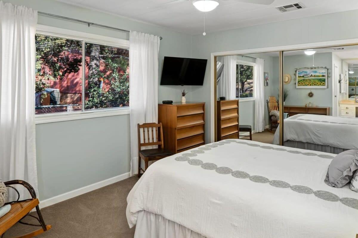 Holiday home Gorgeous West With Red Rock Views