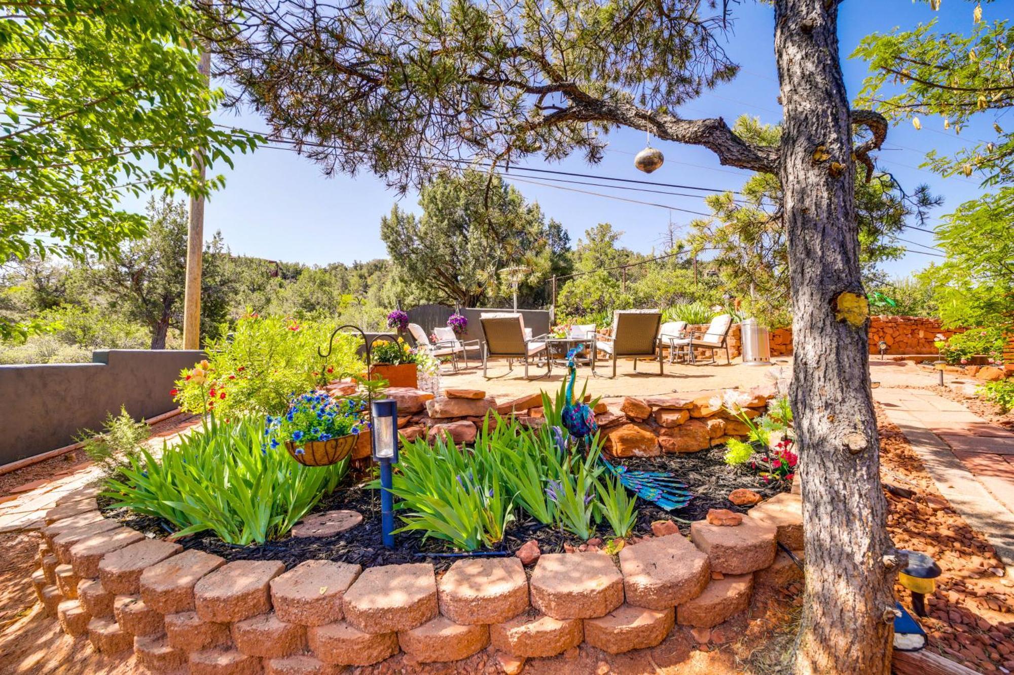 Luxe Retreat With Gorgeous Red Rock Views!