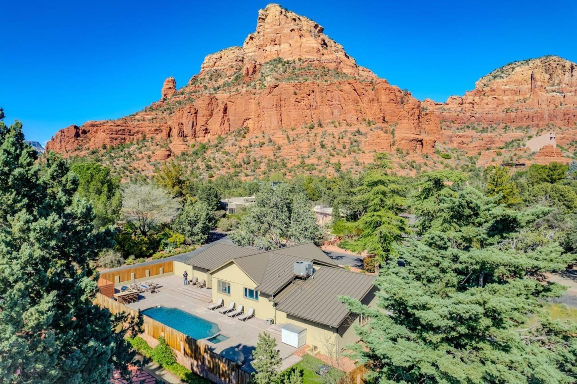 Chapel Cross W/ Pool, & Views!!! Sedona