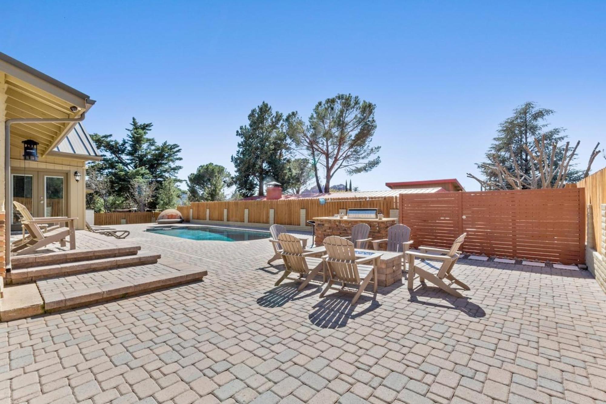 Chapel Cross W/ Pool, & Views!!! Holiday home *
