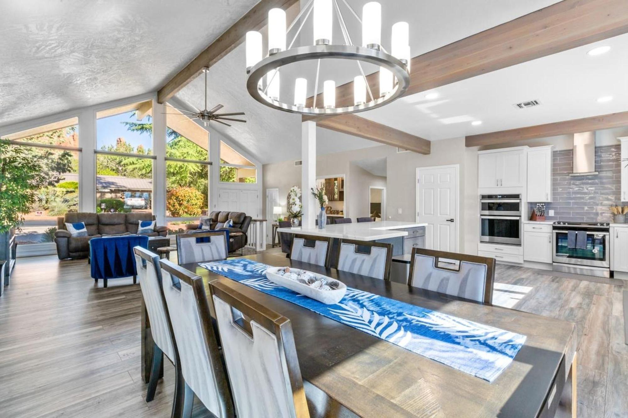 Chapel Cross W/ Pool, & Views!!! *