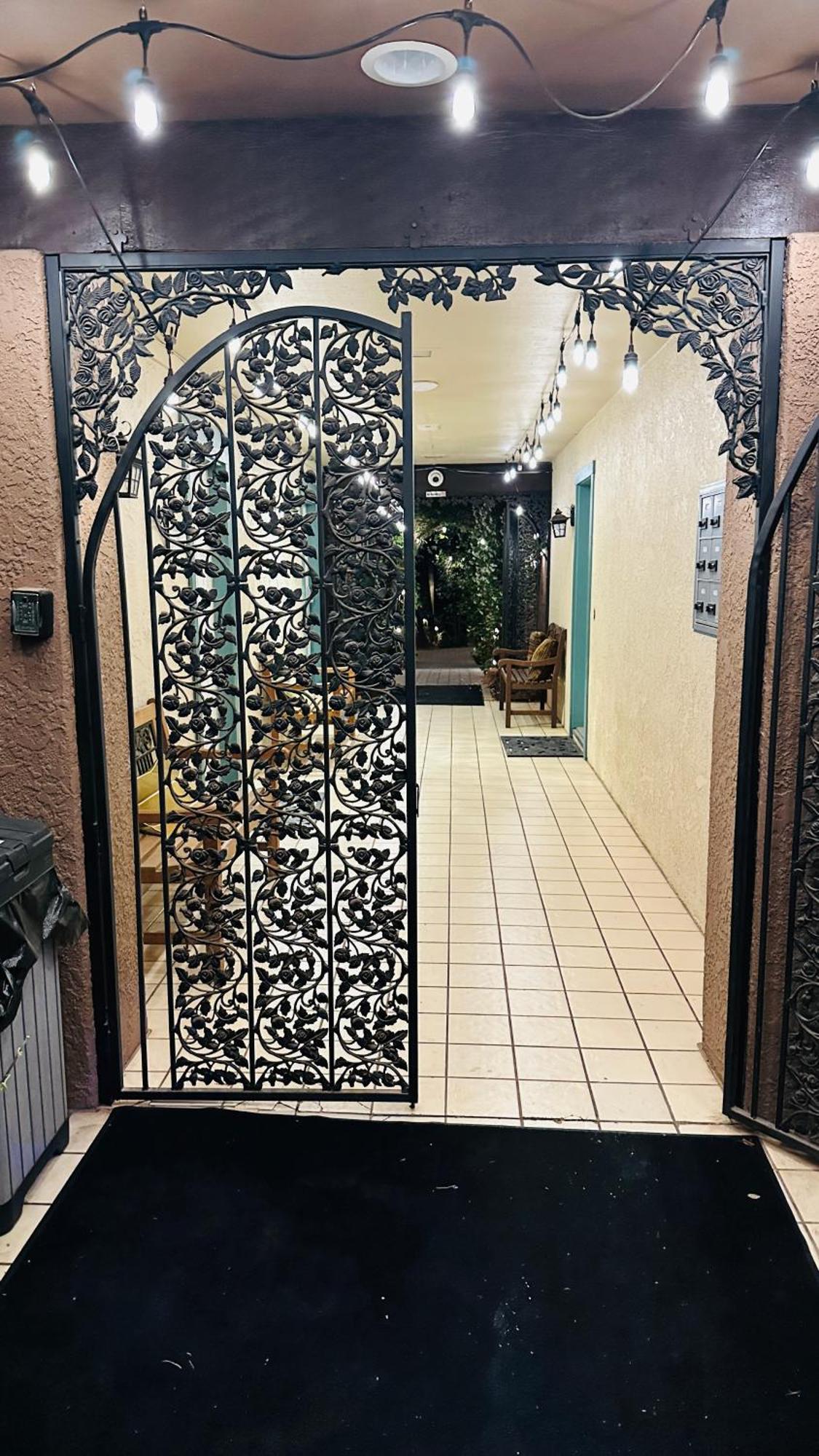 Inn Lantern Light - Romantic Getaway (adults Only) 3*