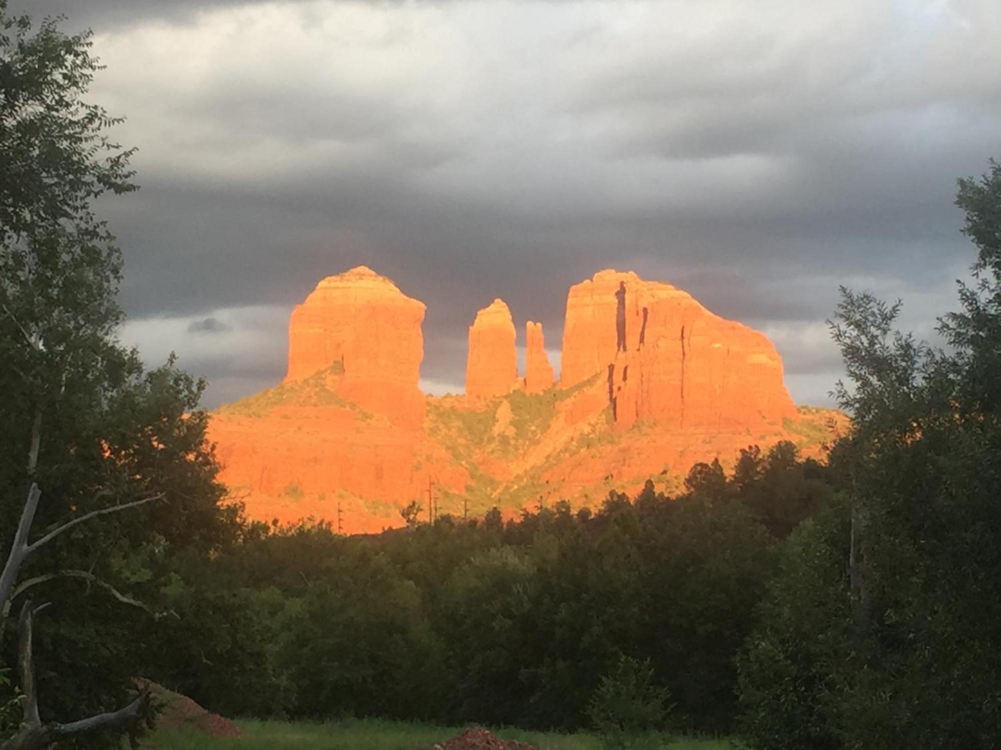 Lantern Light - Romantic Getaway (adults Only) 3* Sedona