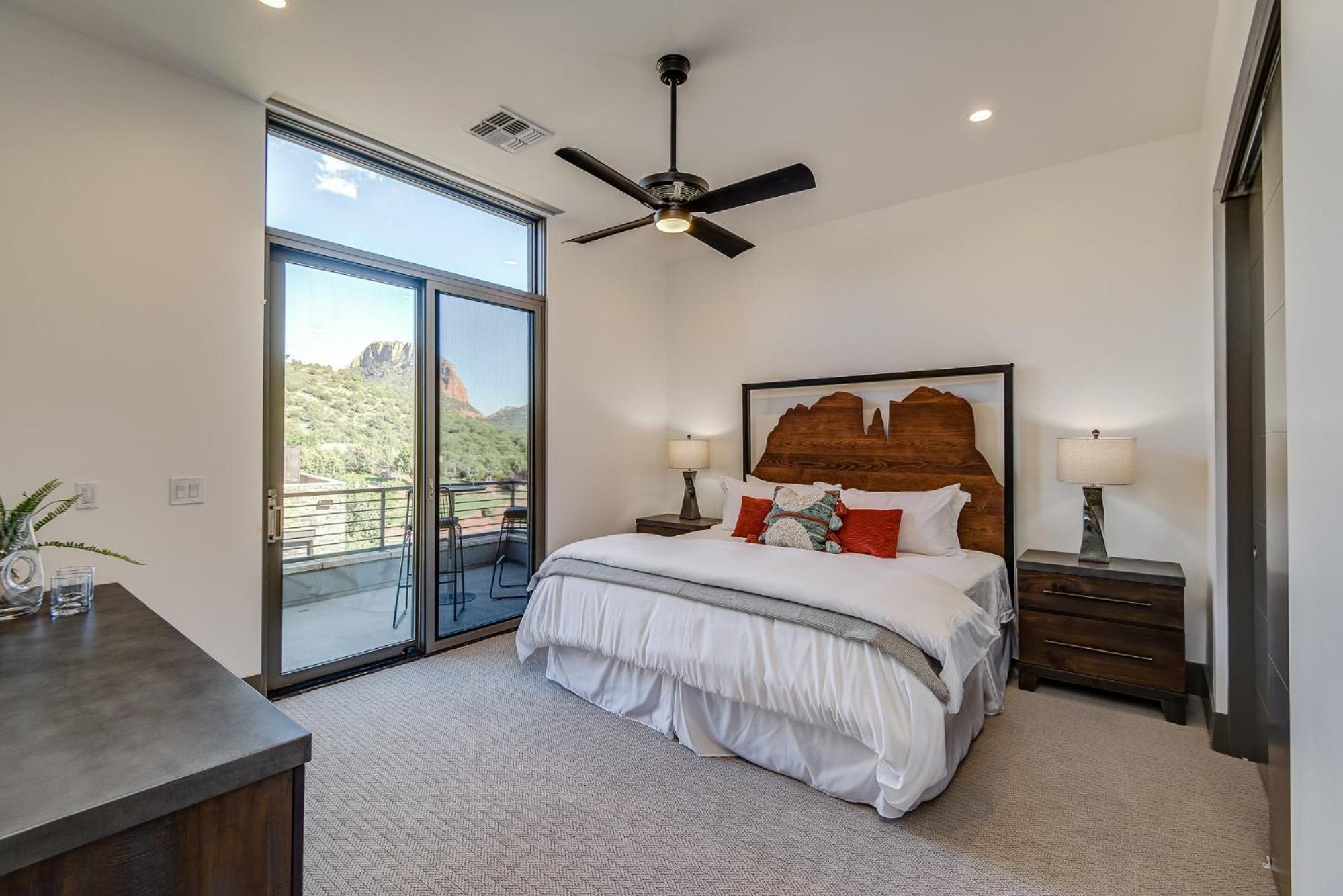 Complete Luxury , Extras And Red Rock Vistas - Exclusive Golf Community Holiday home