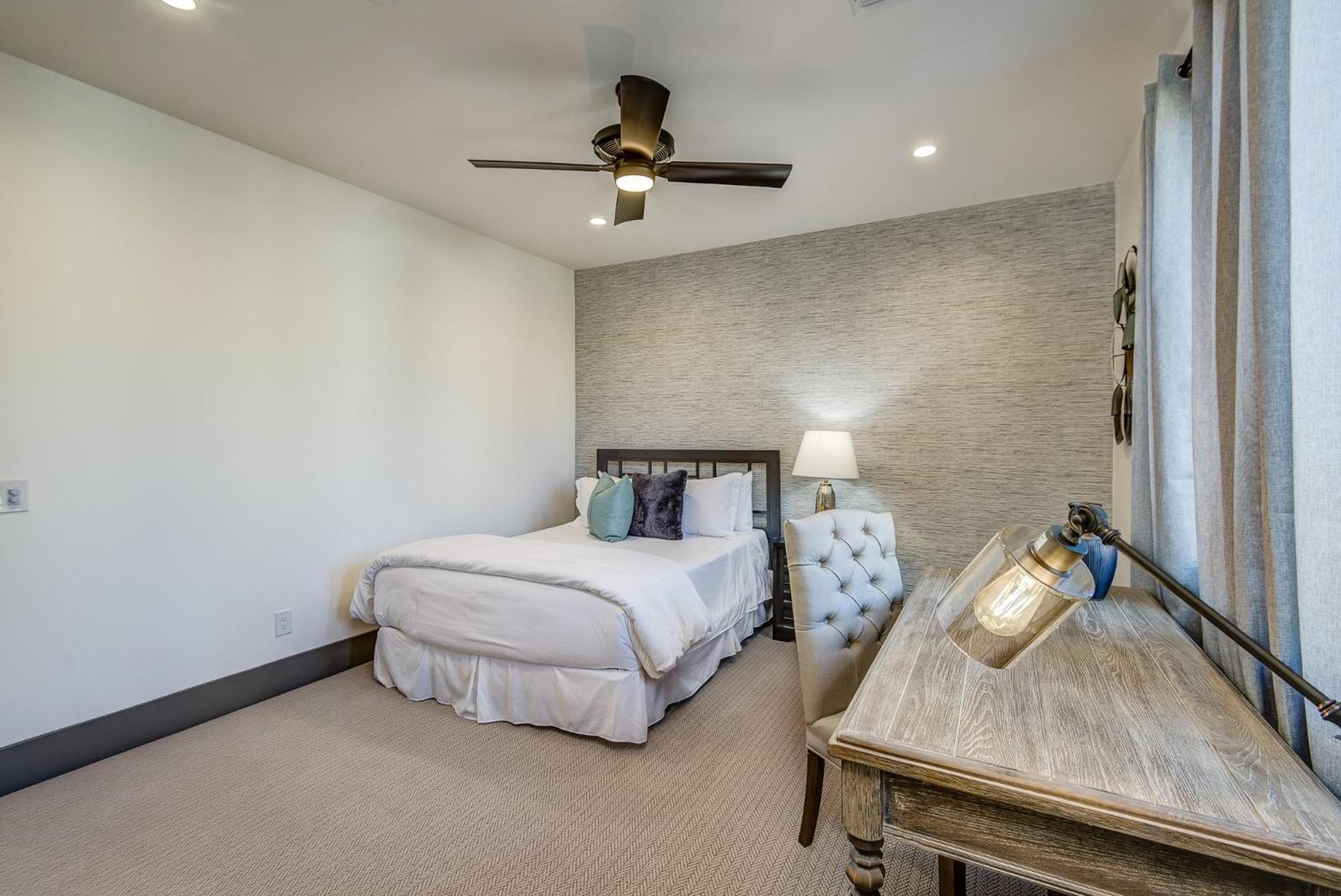 Complete Luxury , Extras And Red Rock Vistas - Exclusive Golf Community Sedona