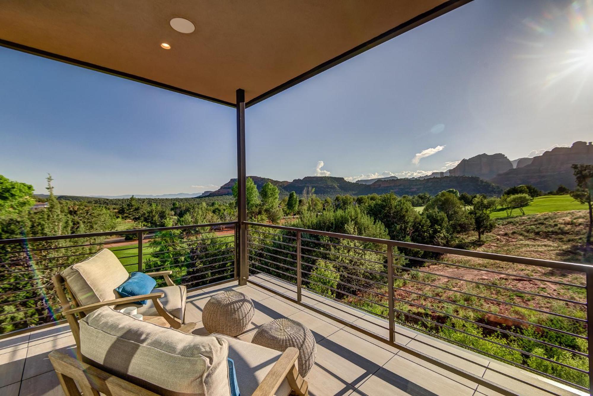 Complete Luxury , Extras And Red Rock Vistas - Exclusive Golf Community Sedona