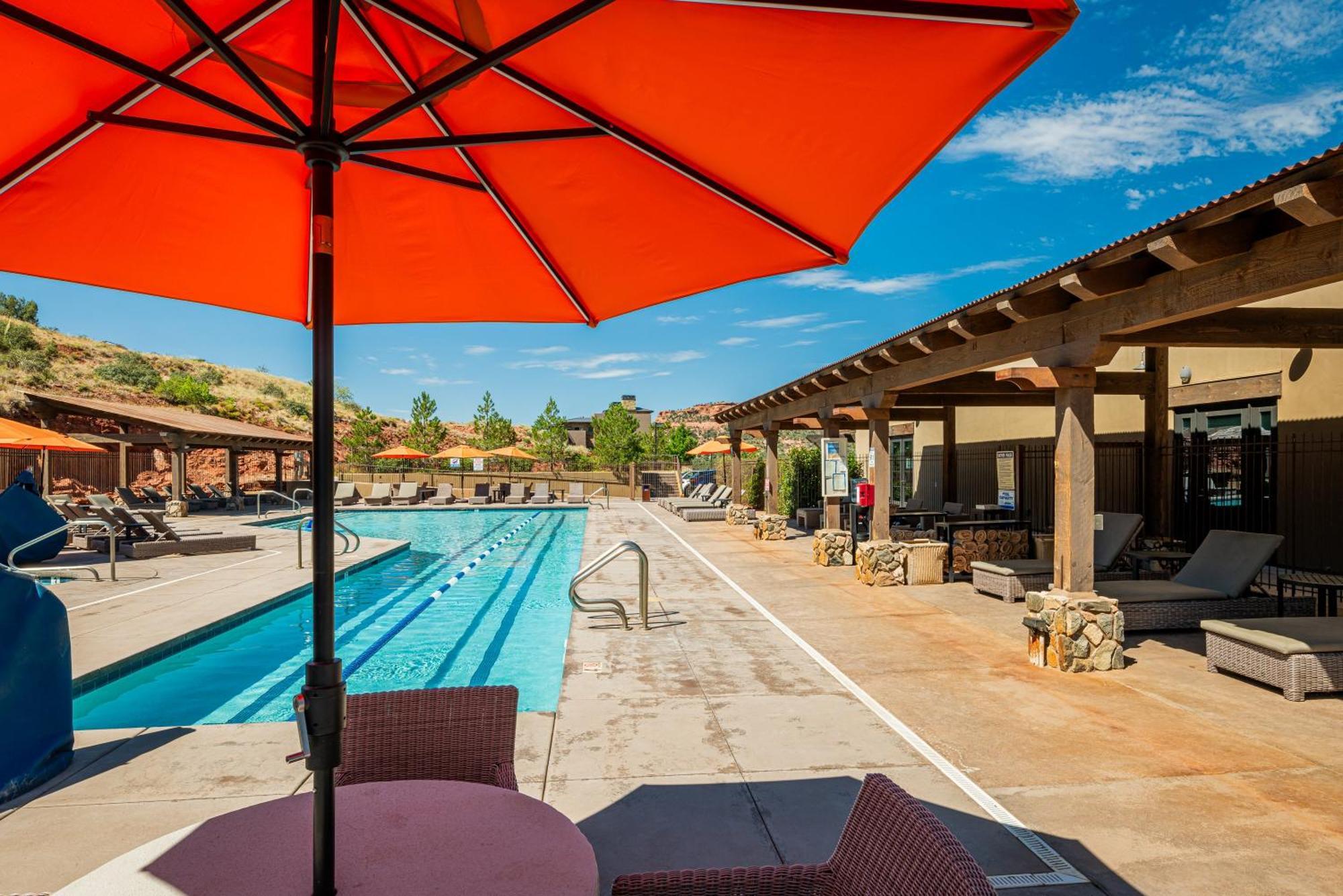 Complete Luxury , Extras And Red Rock Vistas - Exclusive Golf Community Sedona
