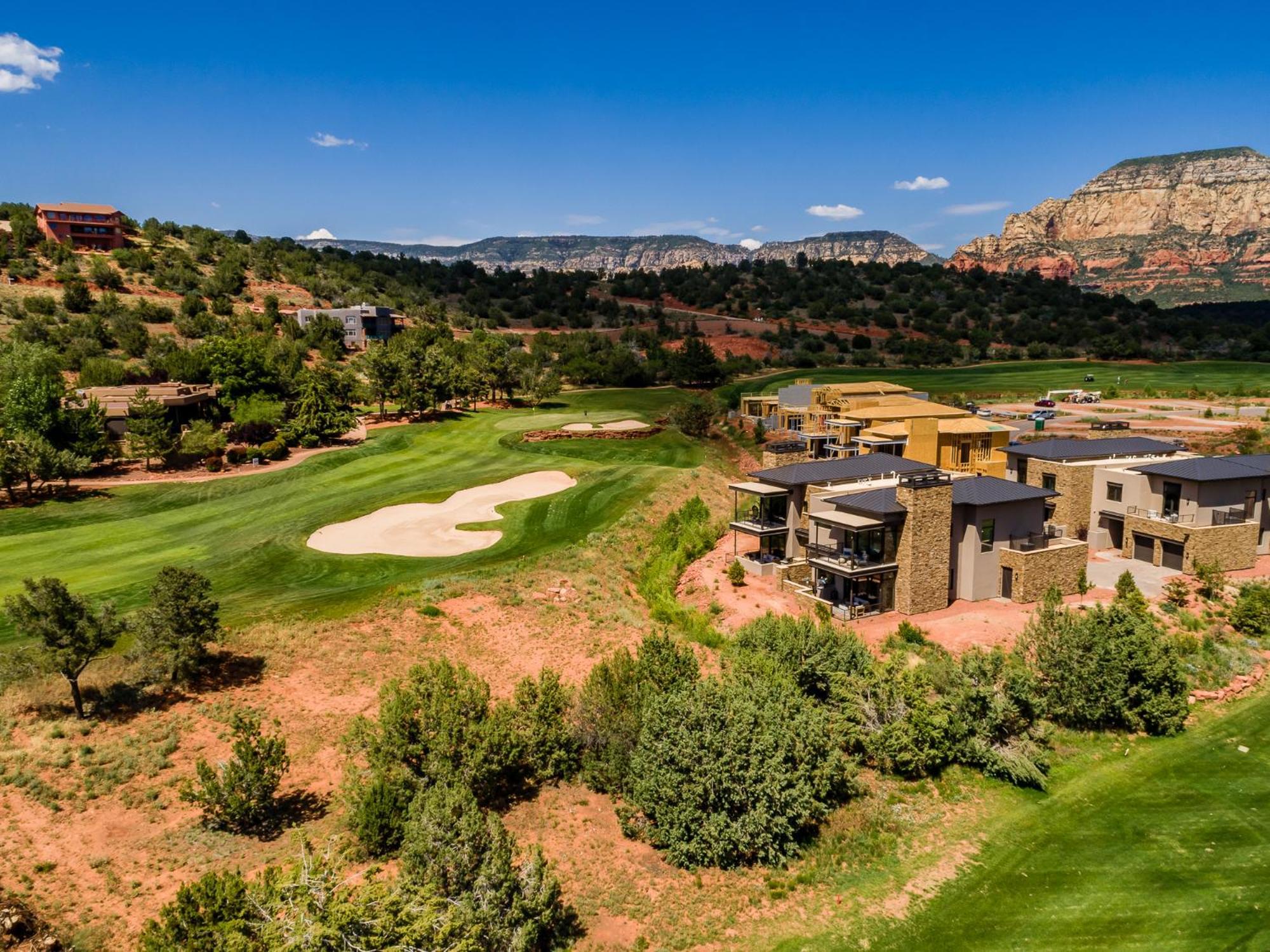 Complete Luxury , Extras And Red Rock Vistas - Exclusive Golf Community Holiday home Sedona