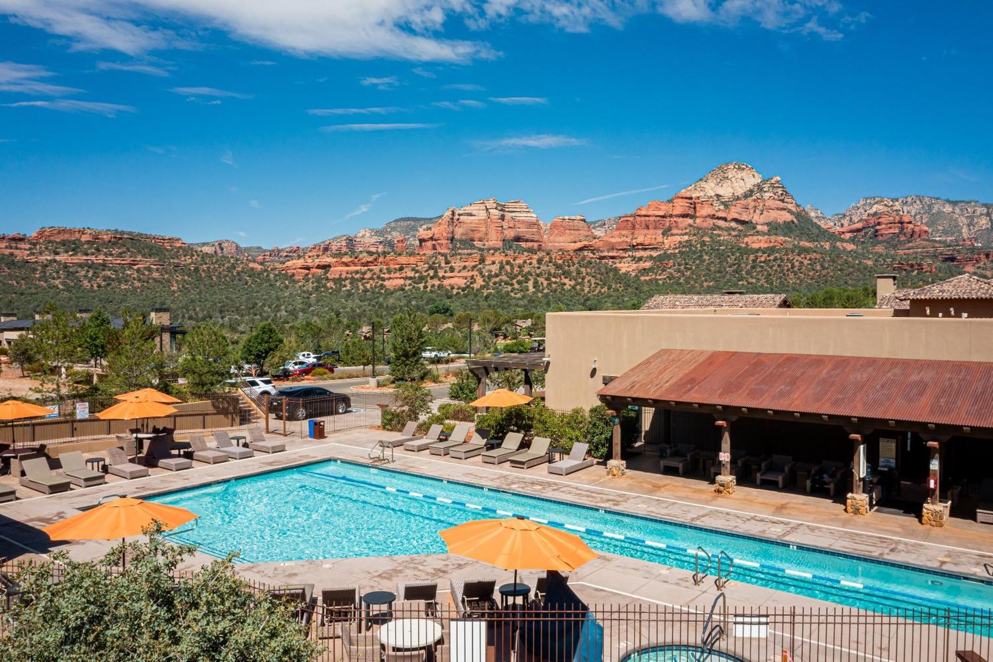 Complete Luxury , Extras And Red Rock Vistas - Exclusive Golf Community Holiday home Sedona
