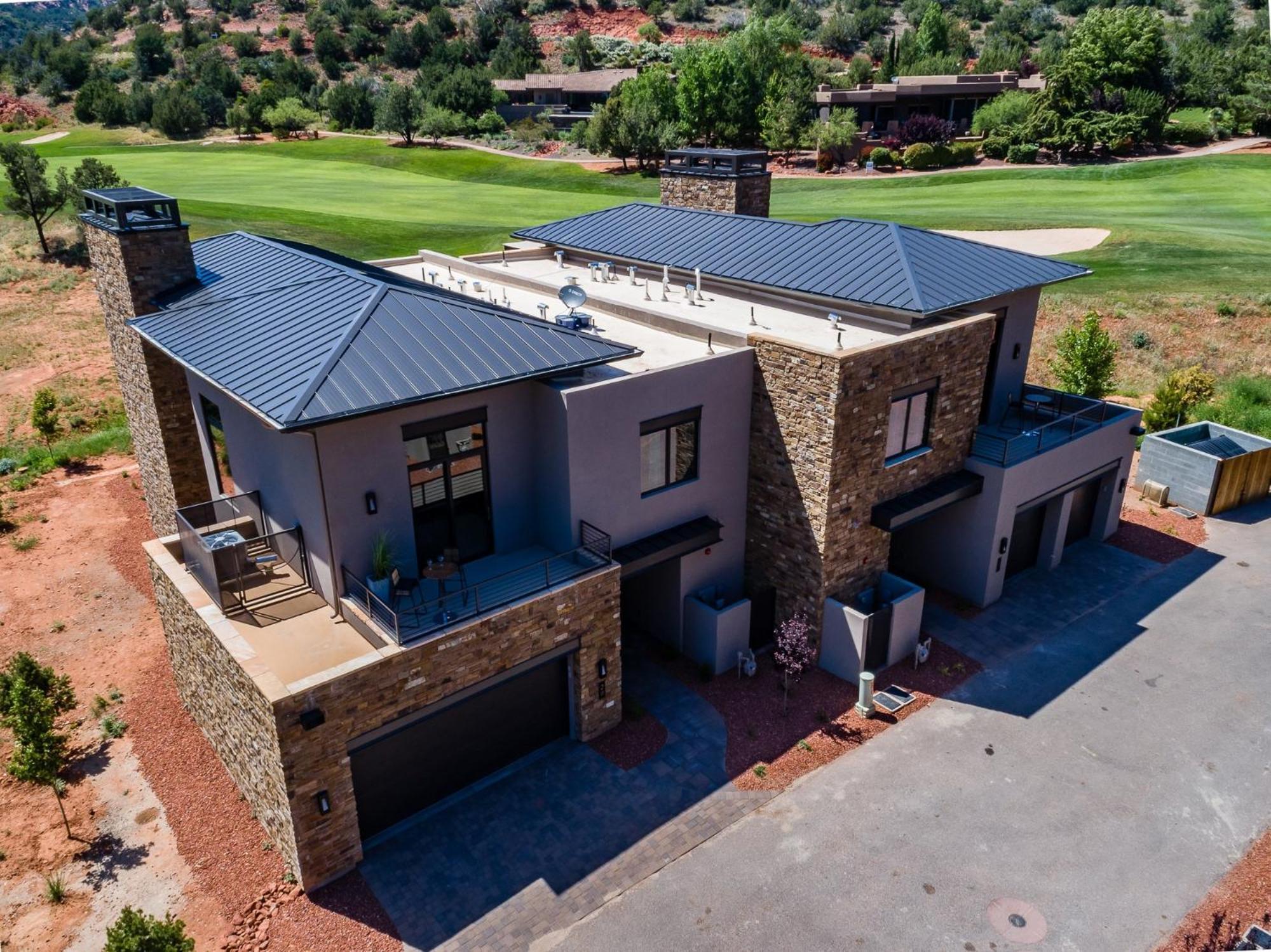 Complete Luxury , Extras And Red Rock Vistas - Exclusive Golf Community *