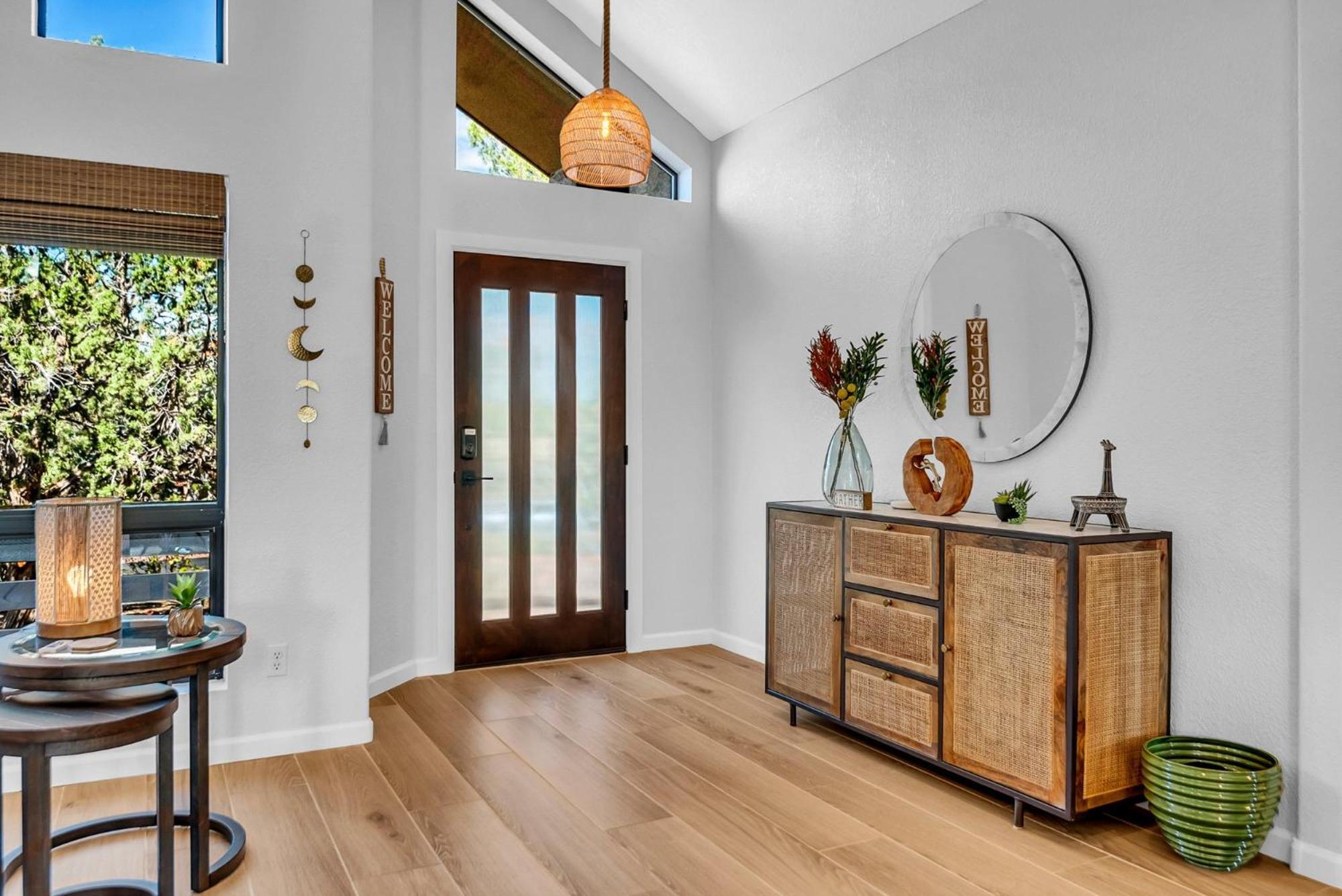 Sunlight Is A Luxury With Stunning Views In West Sedona! * Sedona