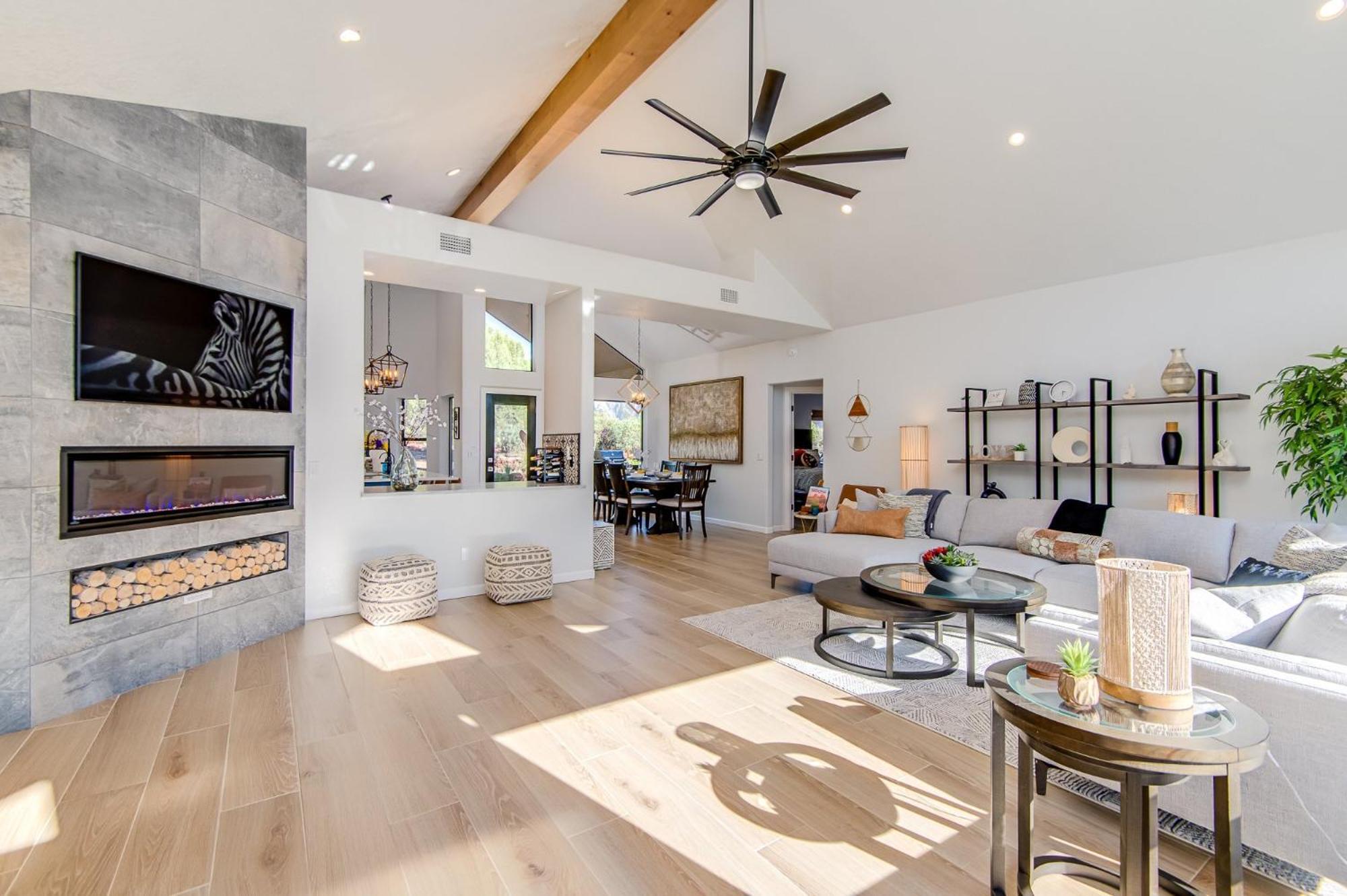Sunlight Is A Luxury With Stunning Views In West Sedona! Holiday home Sedona