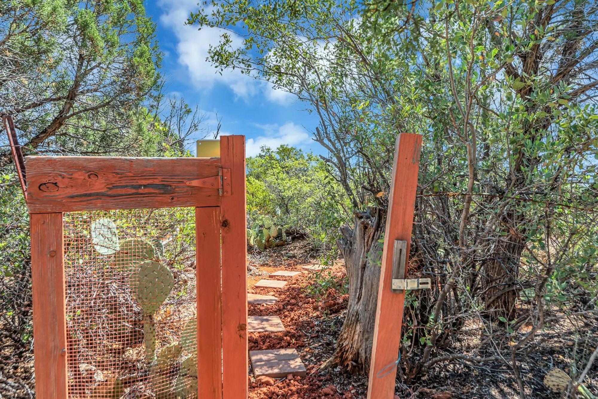 Sunlight Is A Luxury With Stunning Views In West Sedona! *