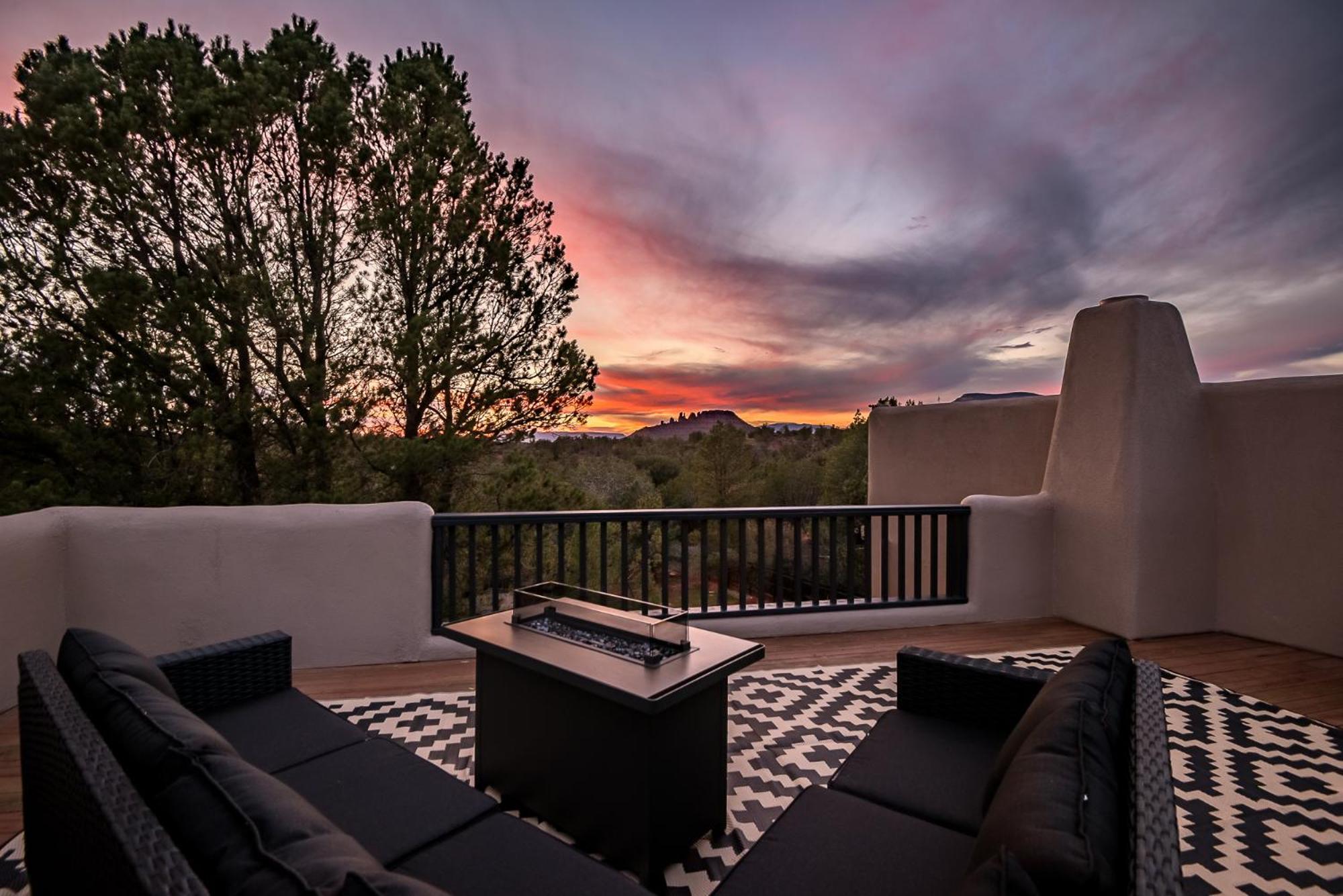 Holiday home Red Mountain Retreat- Updated W Private Pool & Hot Tub, Amazing Views! *