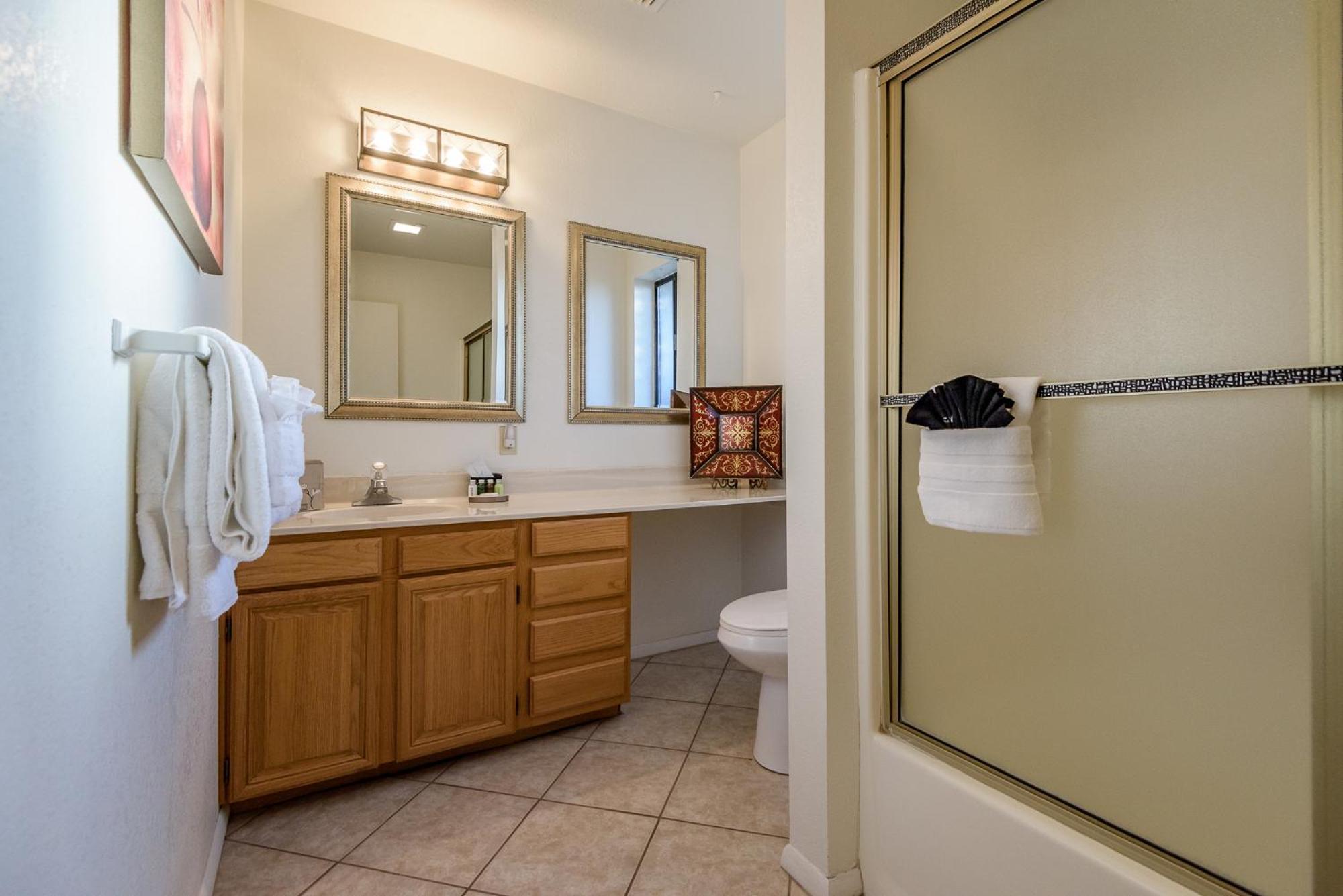 Red Rock Bliss Views Inside & Out, Private Deck To Enjoy Sunrise Or Sunset! Sedona