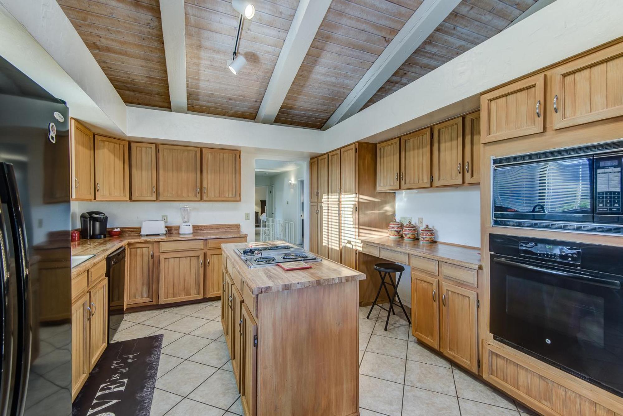 Red Rock Bliss Views Inside & Out, Private Deck To Enjoy Sunrise Or Sunset! * Sedona