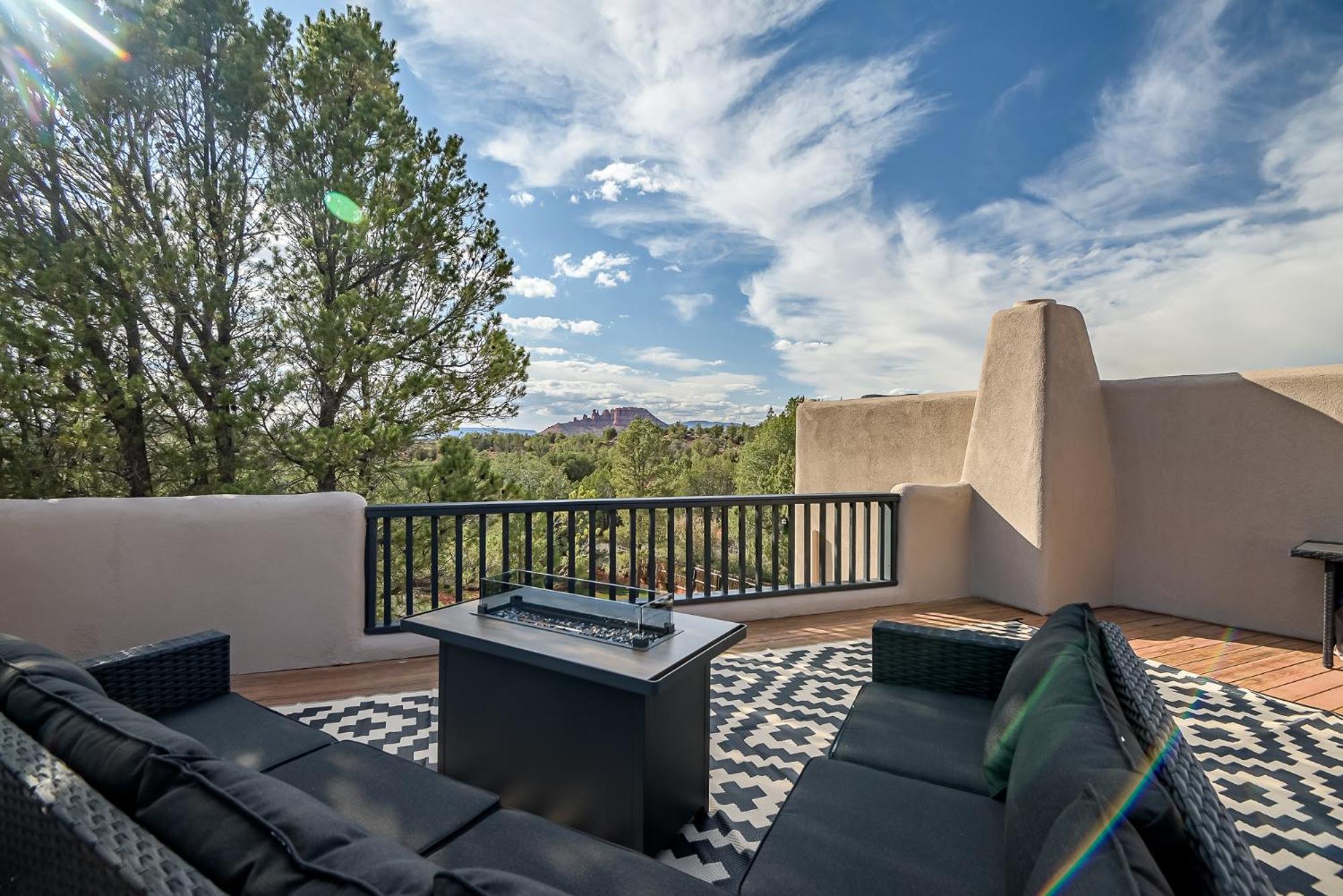 Red Mountain Retreat- Updated W Private Pool & Hot Tub, Amazing Views! * Sedona