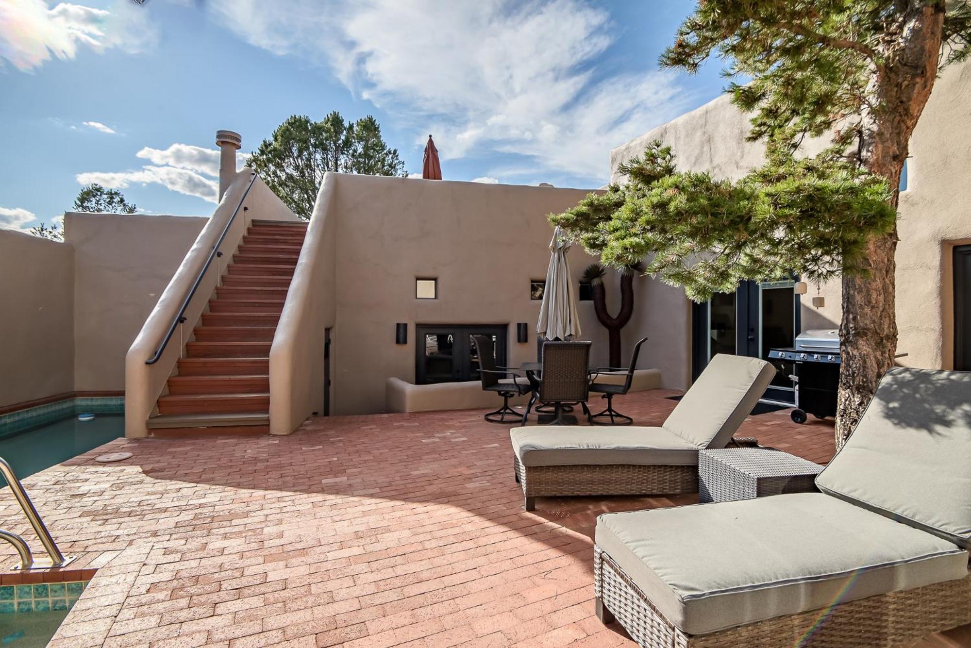 Red Mountain Retreat- Updated W Private Pool & Hot Tub, Amazing Views! Holiday home