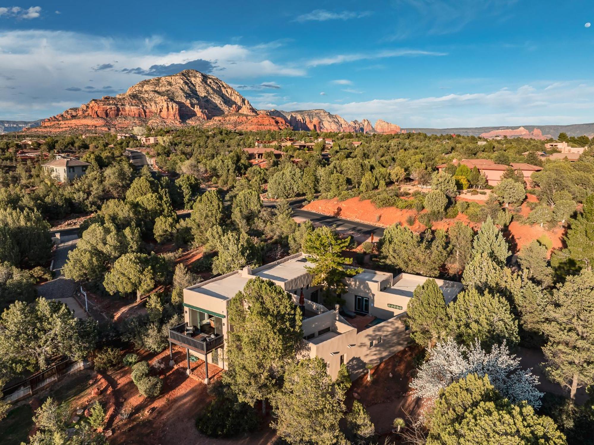 Red Mountain Retreat- Updated W Private Pool & Hot Tub, Amazing Views! Sedona