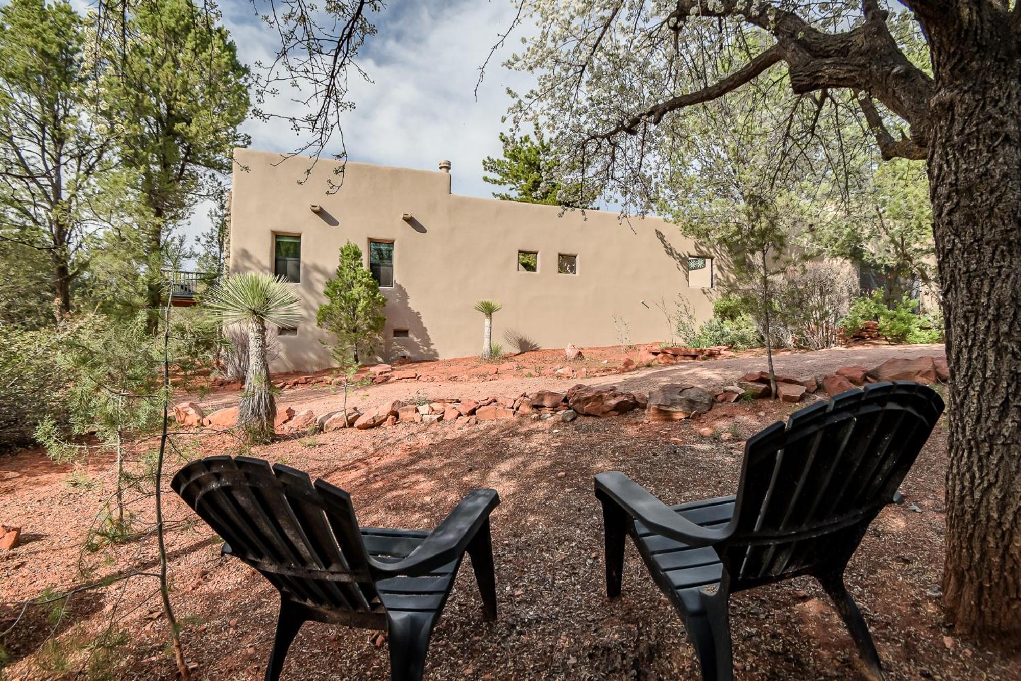 Red Mountain Retreat- Updated W Private Pool & Hot Tub, Amazing Views!