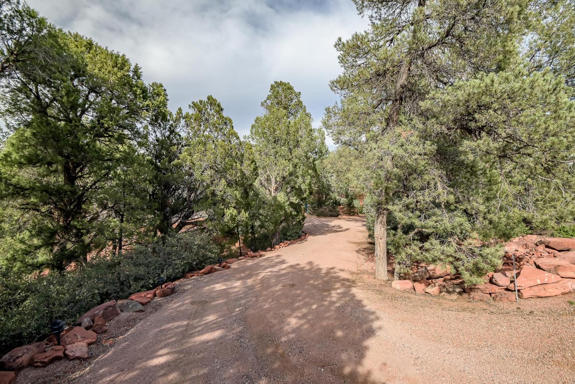 Red Mountain Retreat- Updated W Private Pool & Hot Tub, Amazing Views! Sedona