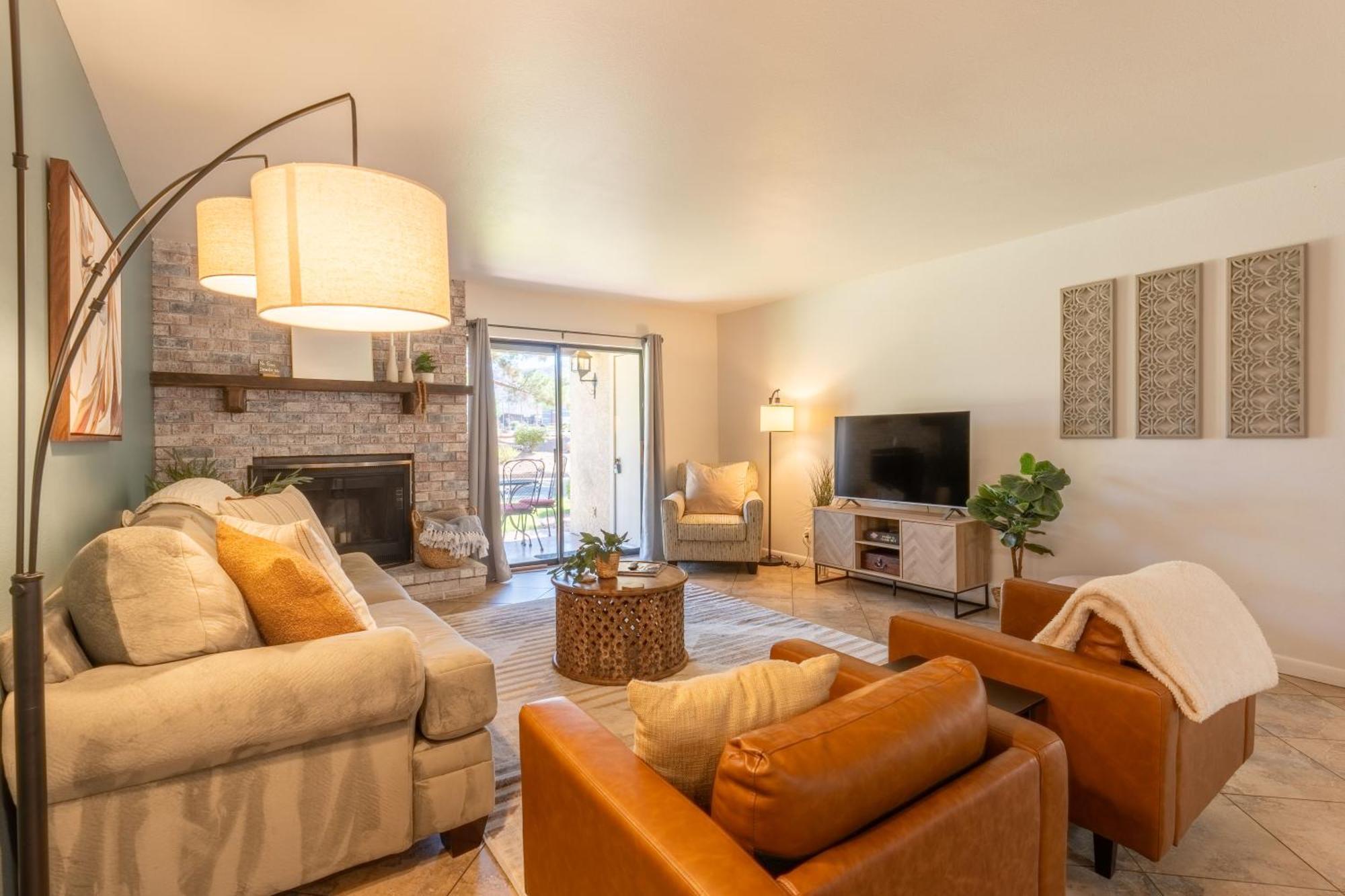 Apartment Cozy Retreat - Pool, Spa, Pickleball *