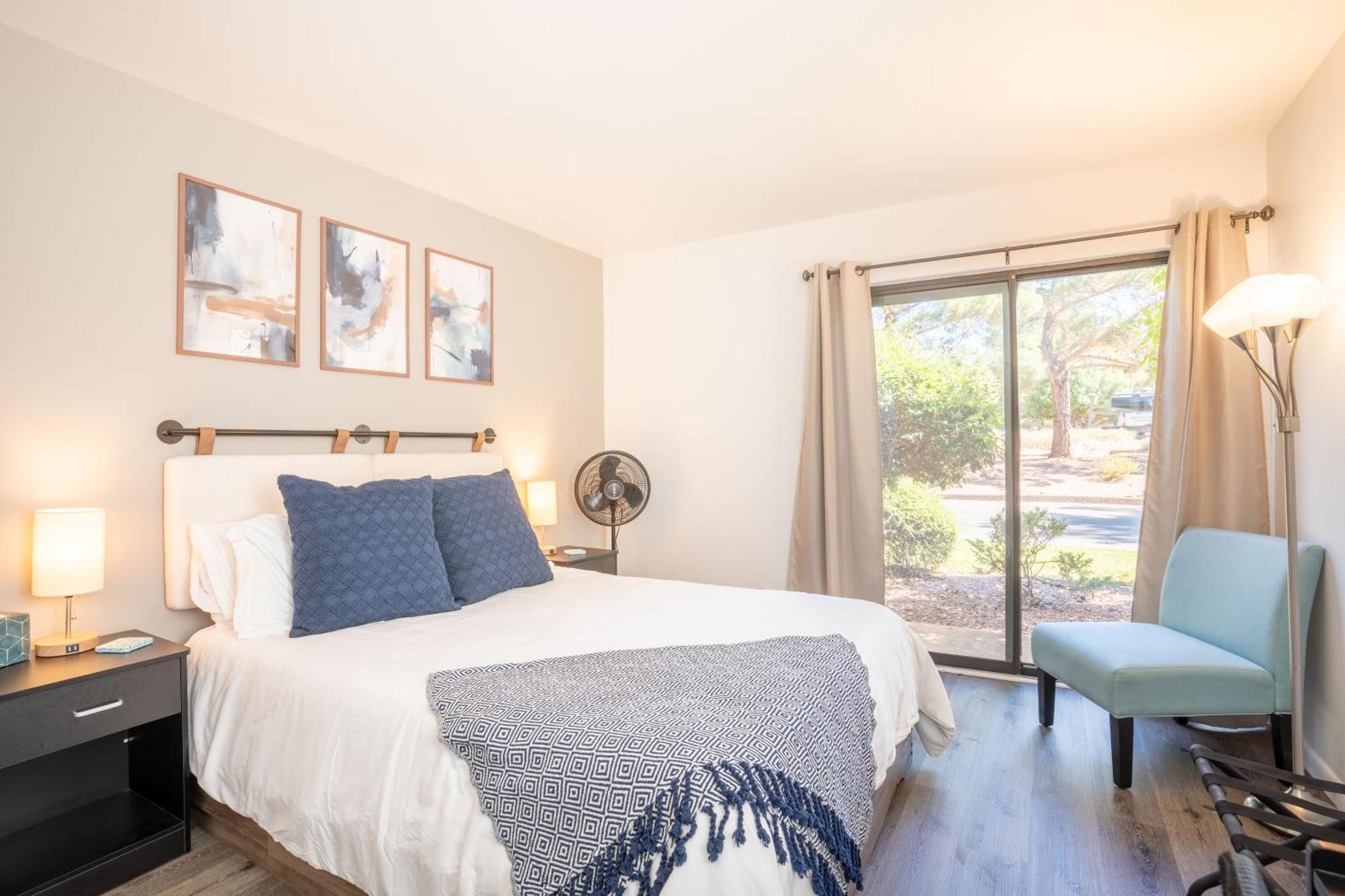 Cozy Retreat - Pool, Spa, Pickleball