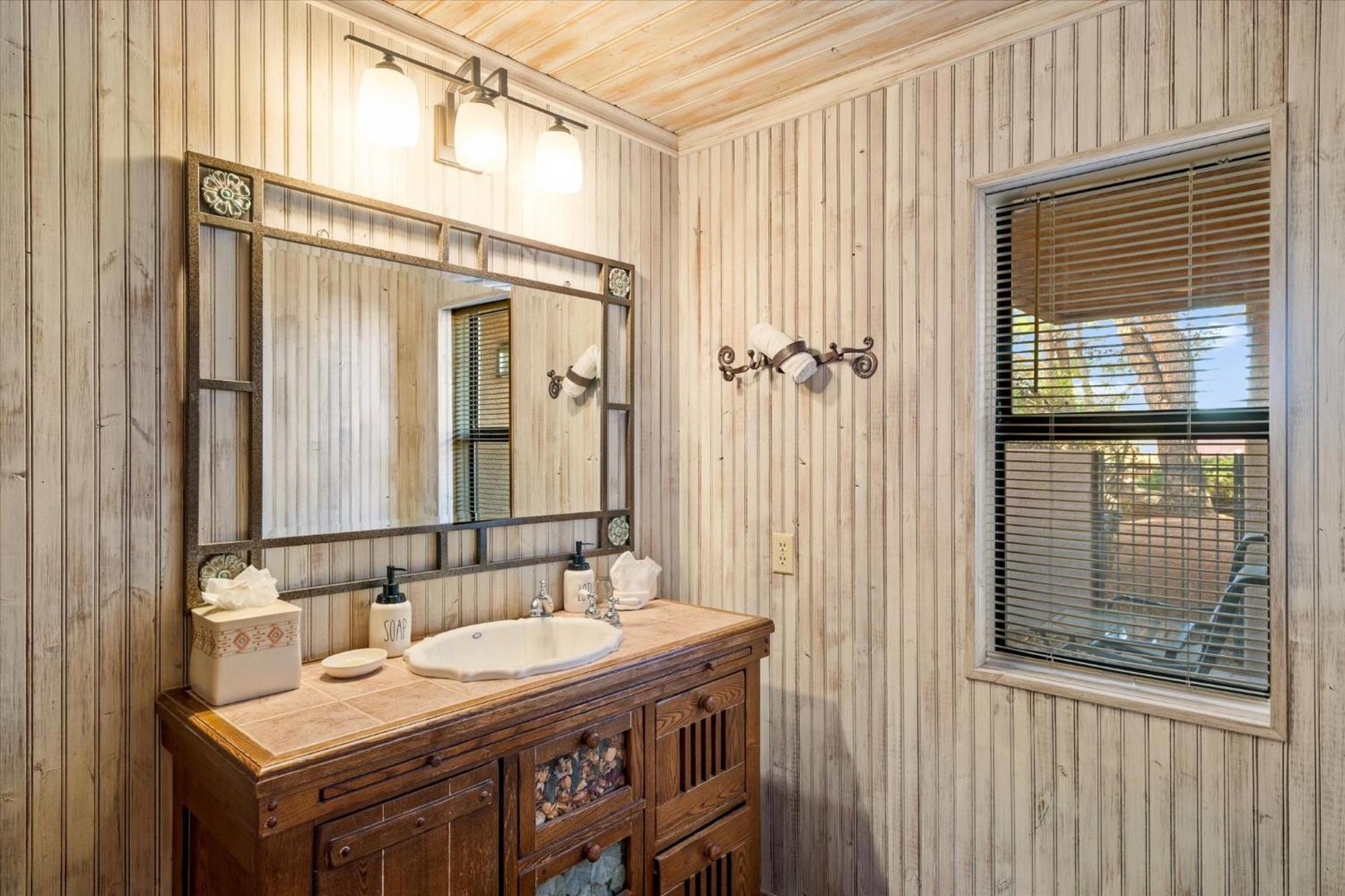 Apartment Adobe Village Suite- Tumbleweed Sedona
