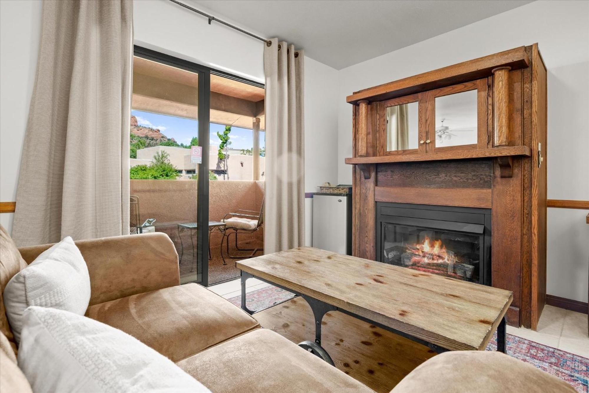 Adobe Village Suite- Country Apartment