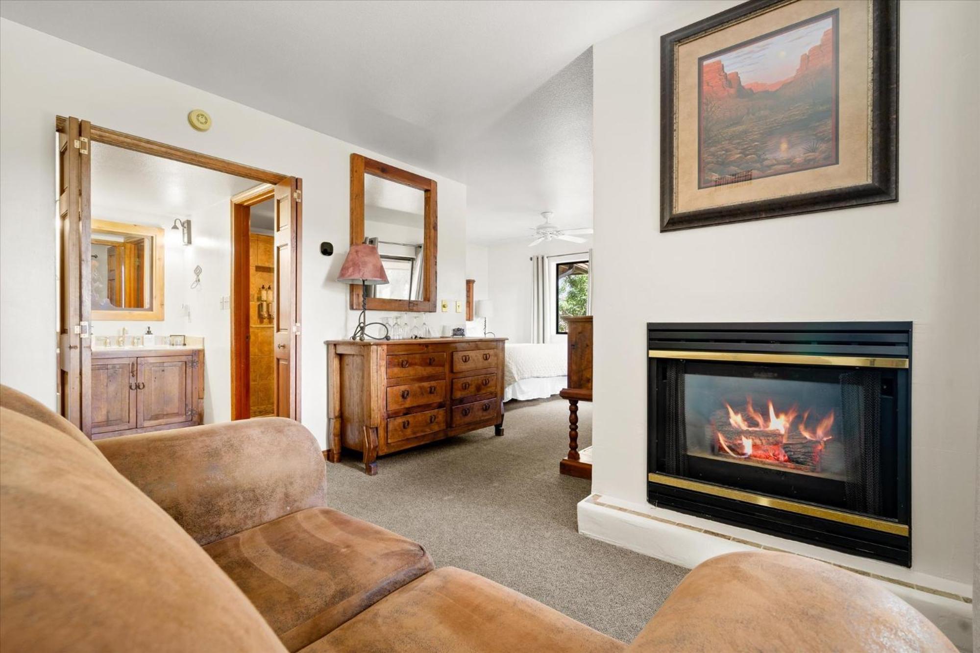 Adobe Village Suite- Painted Desert *