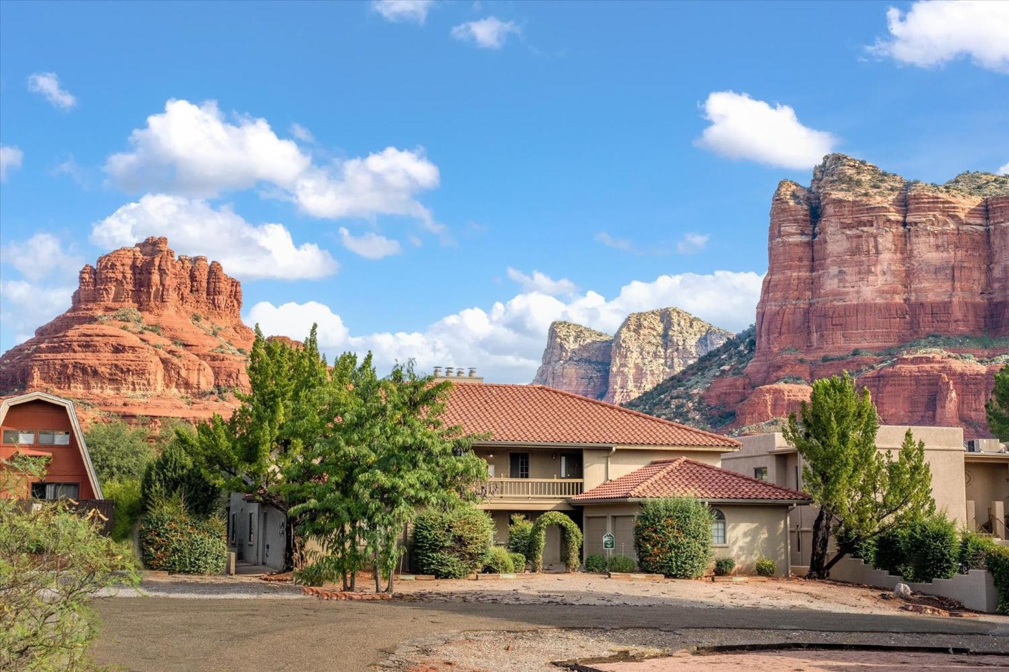 Adobe Village Suite- Sundance Sedona